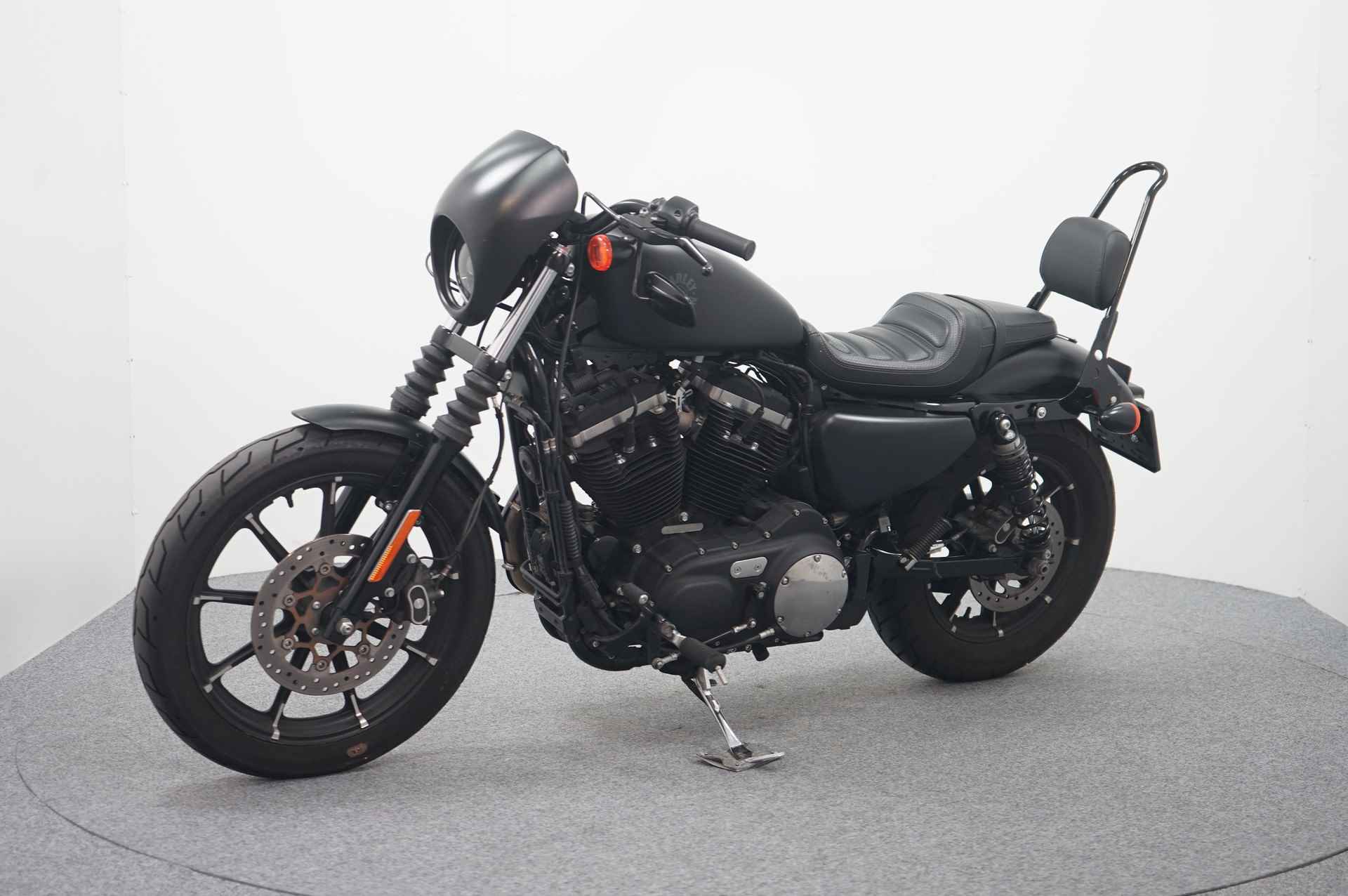 Harley-Davidson SPORTSTER IRON XL883 N - 4/15