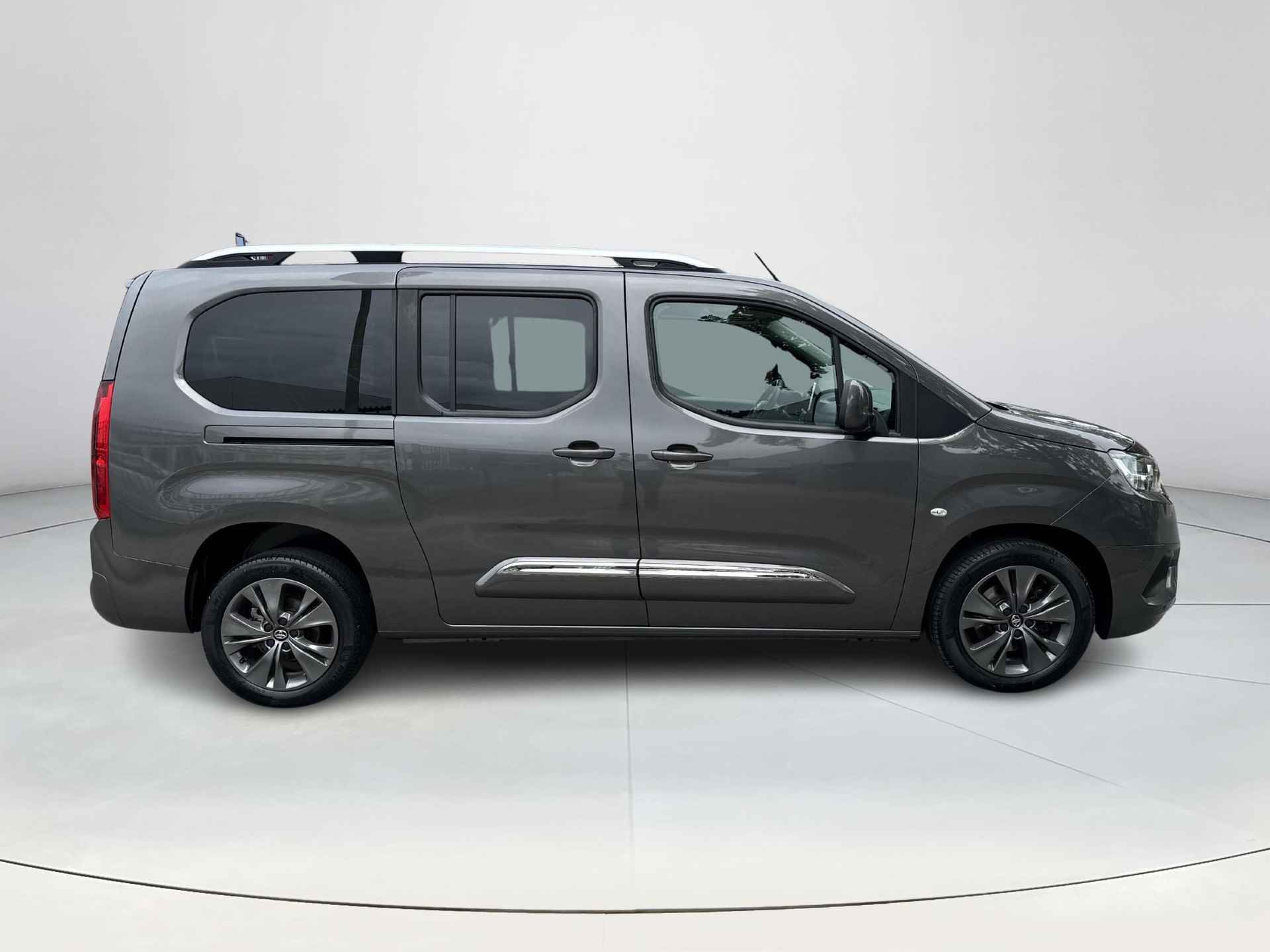 Toyota PROACE CITY Verso 1.2 Turbo Dynamic Long 7p. | Automaat | 06-10141018 Voor meer informatie - 7/35