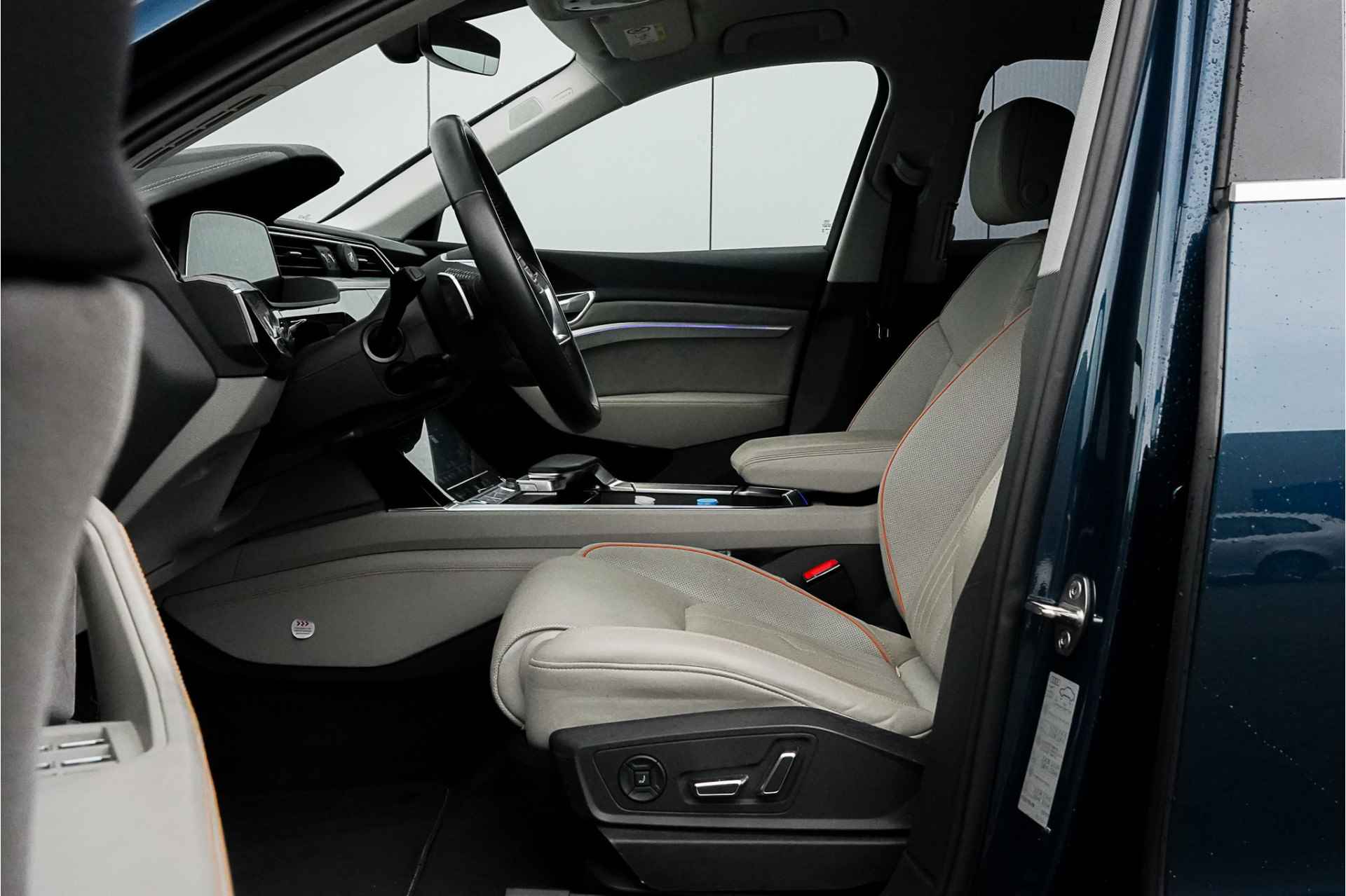 Audi e-tron e-tron 55 quattro 95 kWh | Virtual Mirrors | Bang&Olufsen - 7/38