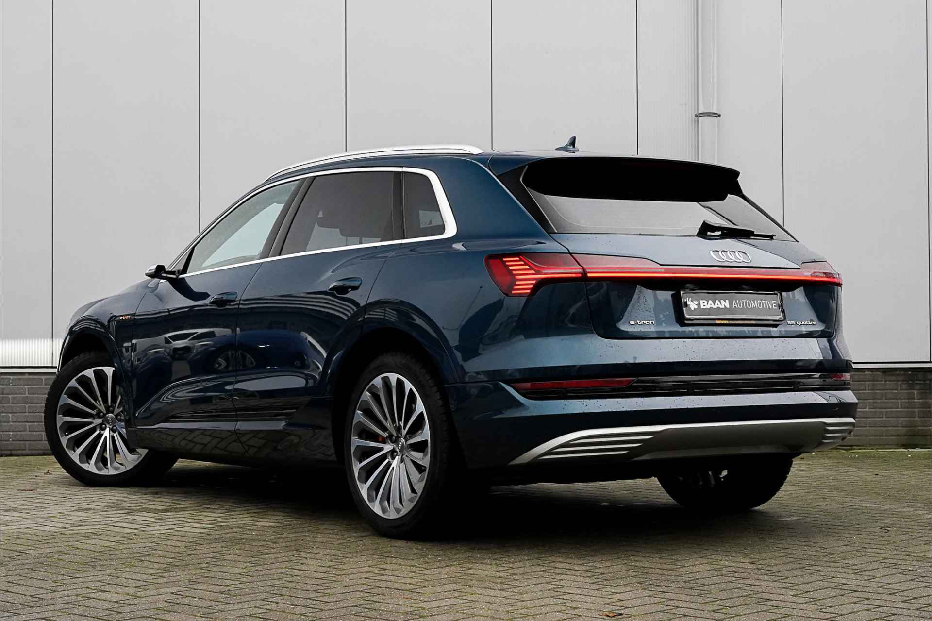 Audi e-tron e-tron 55 quattro 95 kWh | Virtual Mirrors | Bang&Olufsen - 11/38