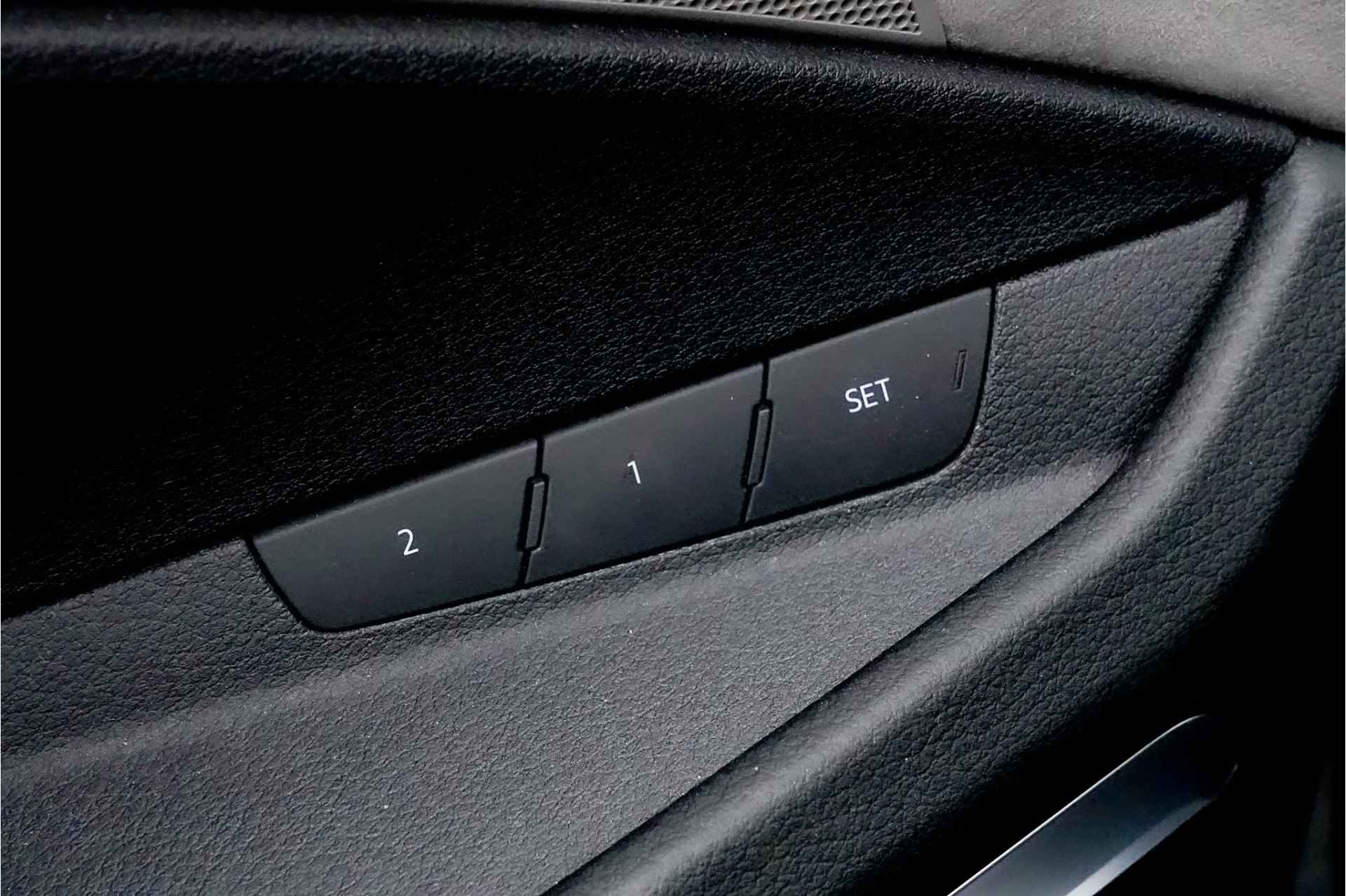 Audi e-tron e-tron 55 quattro 95 kWh | Virtual Mirrors | Bang&Olufsen - 16/38