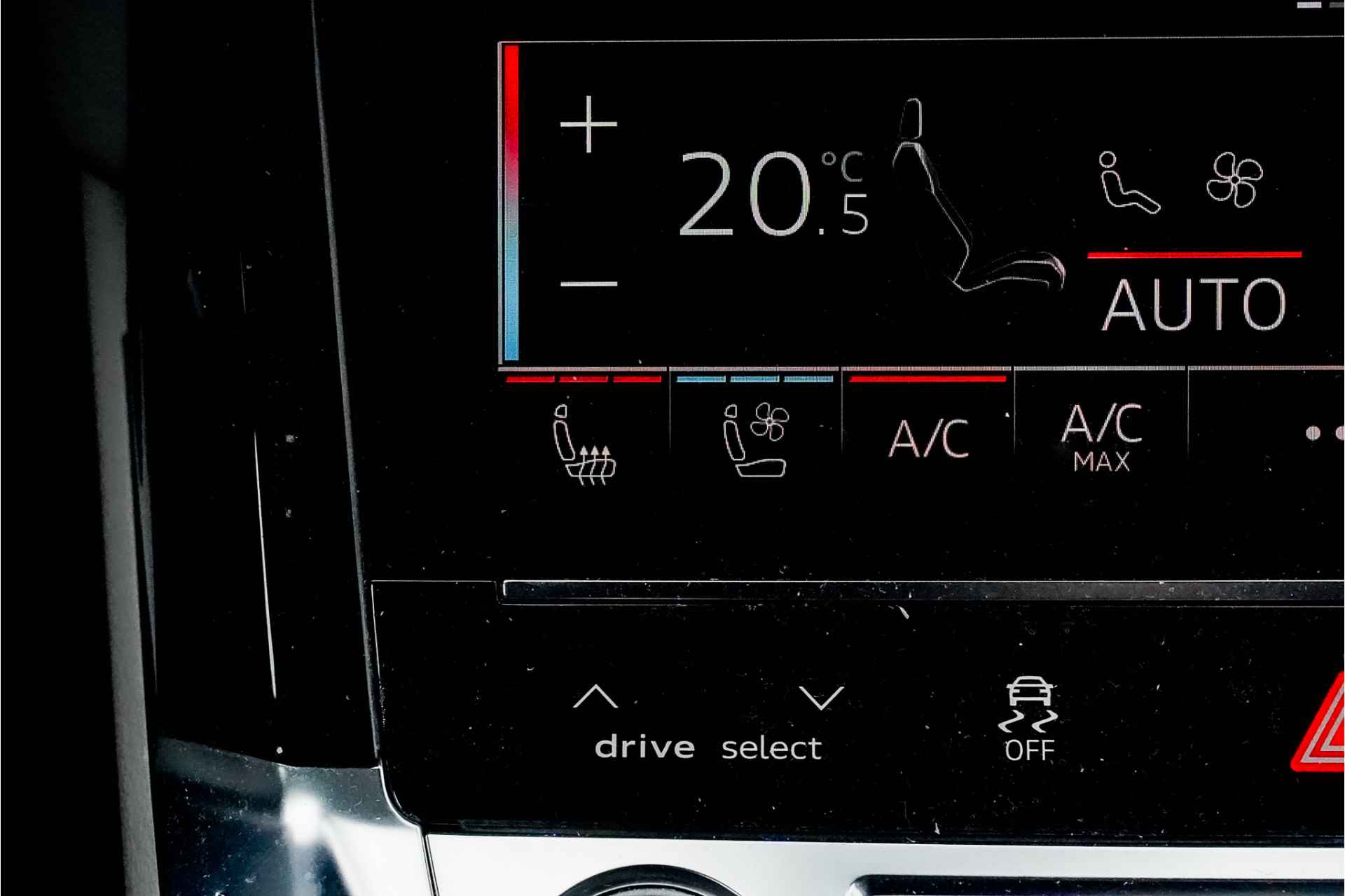 Audi e-tron e-tron 55 quattro 95 kWh | Virtual Mirrors | Bang&Olufsen - 24/38