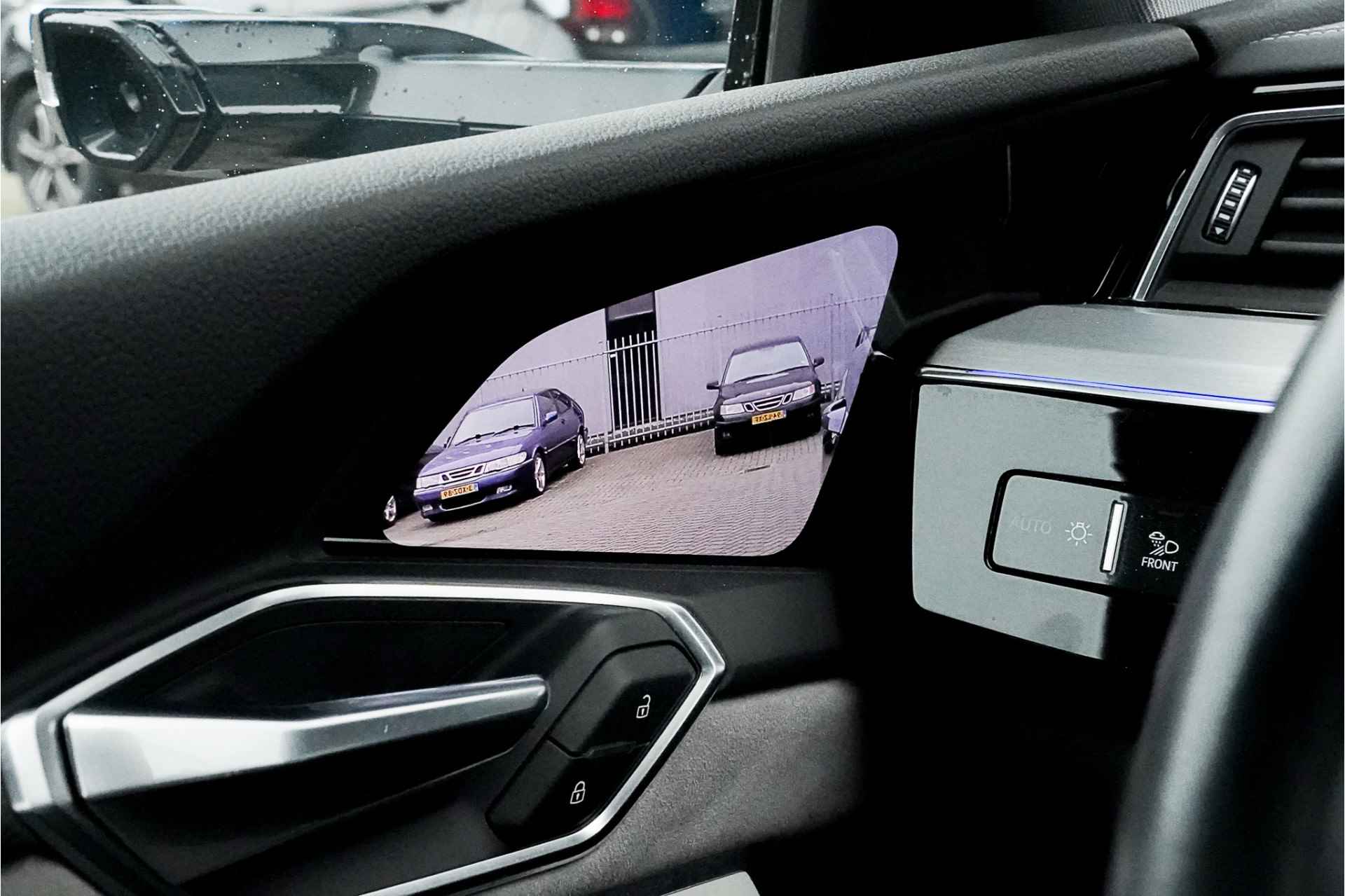 Audi e-tron e-tron 55 quattro 95 kWh | Virtual Mirrors | Bang&Olufsen - 30/38