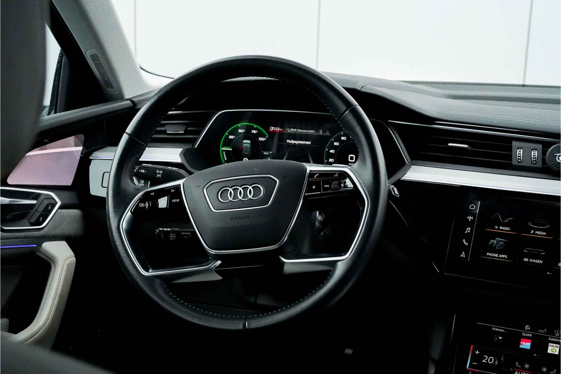 Audi e-tron e-tron 55 quattro 95 kWh | Virtual Mirrors | Bang&Olufsen - 34/38