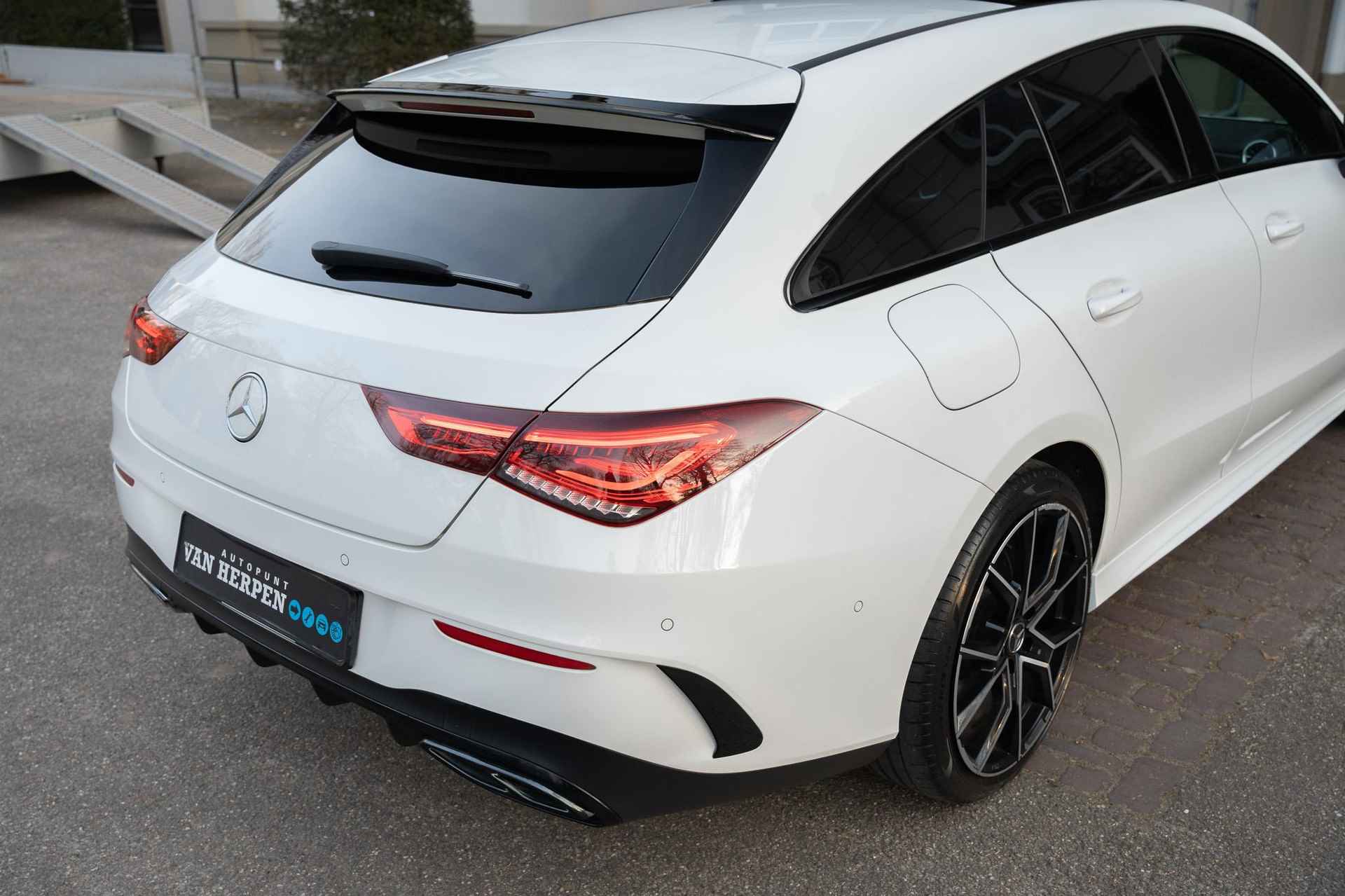 Mercedes-Benz CLA-klasse Shooting Brake 250 e AMG TTREKHAAK | PANO | AMBIENT | CAMERA | CARPLAY - 13/63