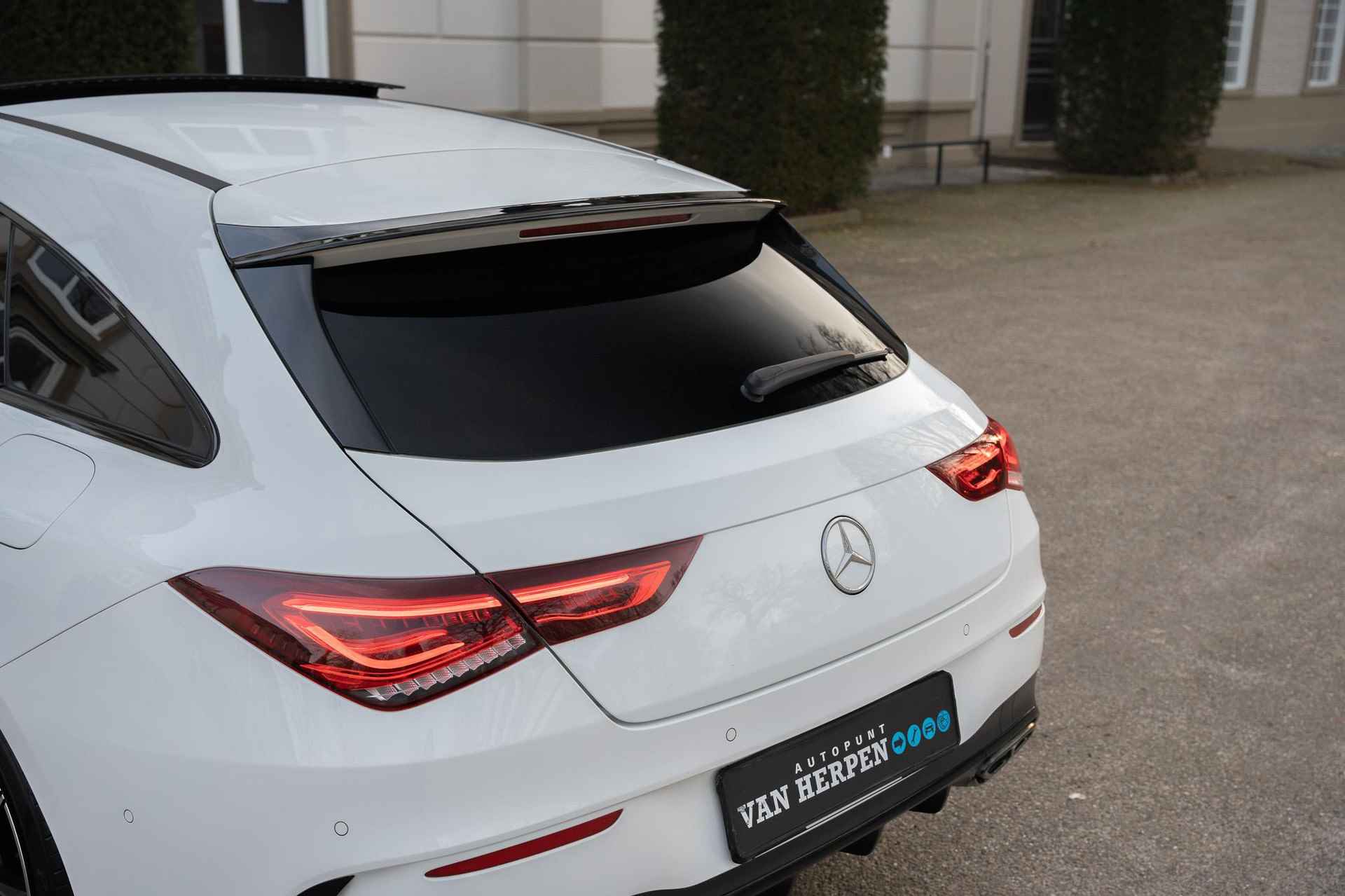 Mercedes-Benz CLA-klasse Shooting Brake 250 e AMG TTREKHAAK | PANO | AMBIENT | CAMERA | CARPLAY - 15/63