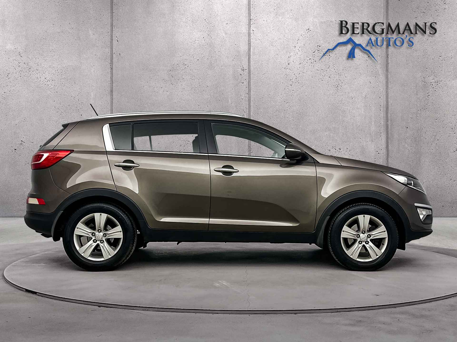 Kia Sportage 2.0 X-ecutive Plus Pack // TREKHAAK // CAMERA // LEDER // - 9/26