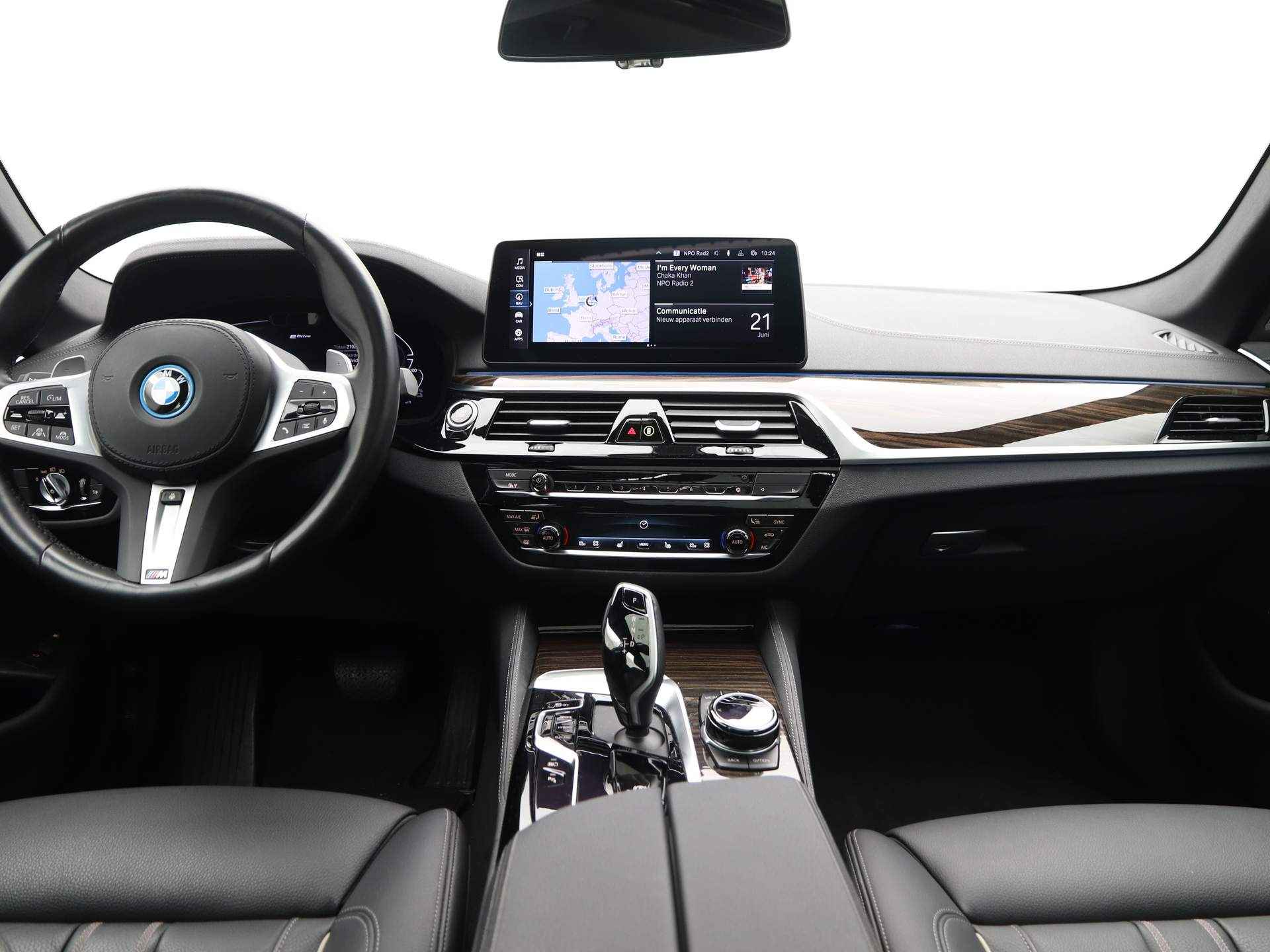 BMW 5 Serie 530e Touring xDrive High Exe Luxuryline - 13/29