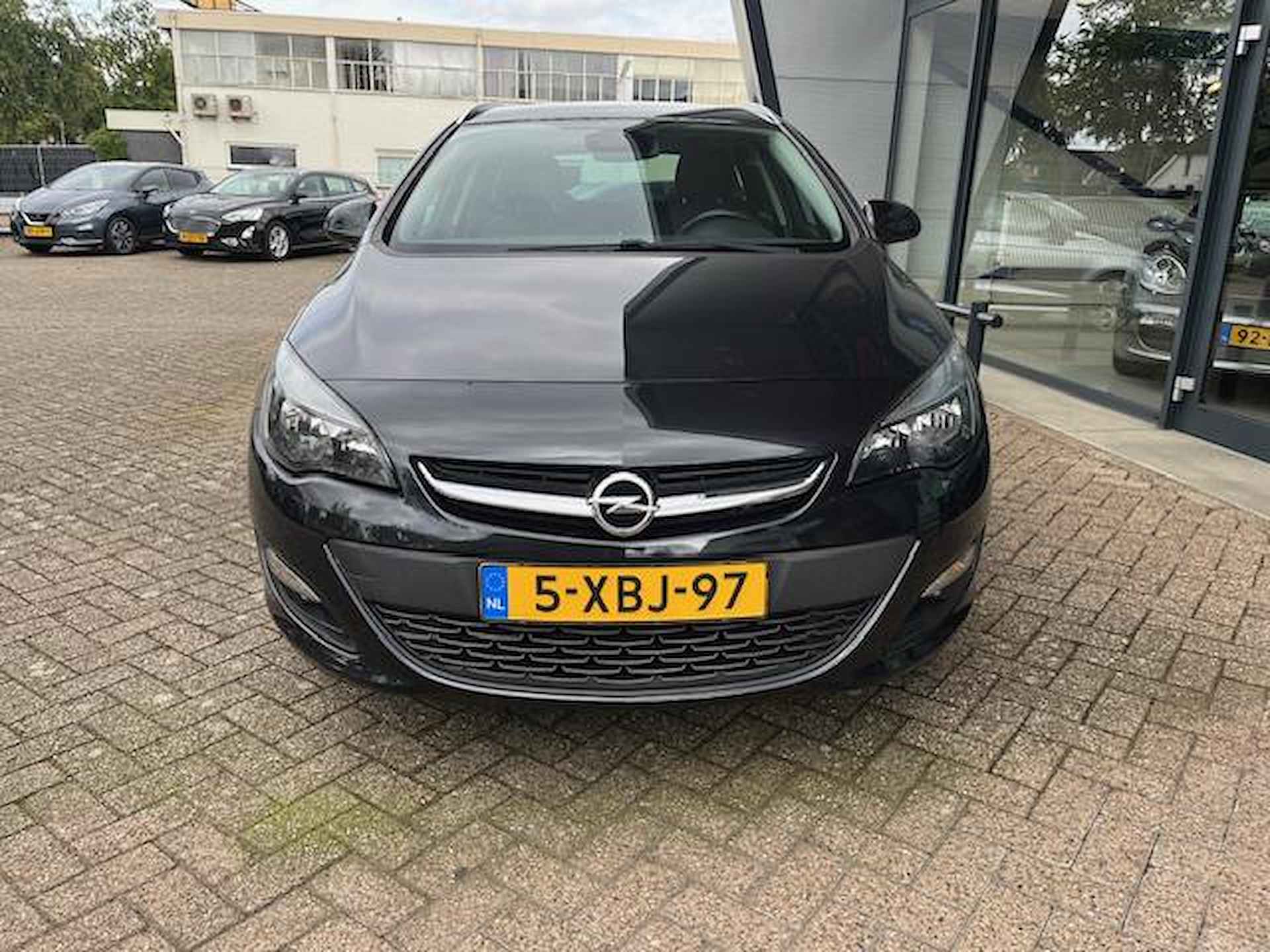 Opel Astra Sports Tourer 1.4 Turbo Business + - 4/14