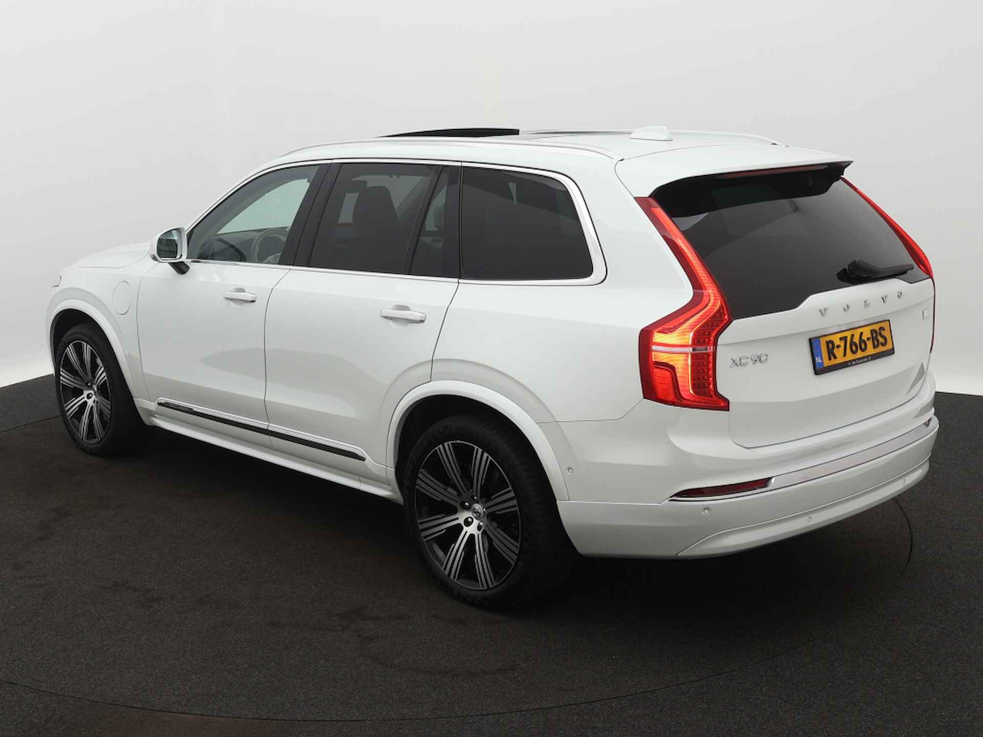 Volvo XC90 2.0 T8 AWD Ultimate Bright | Panorama dak | Stoelventilatie - 3/29