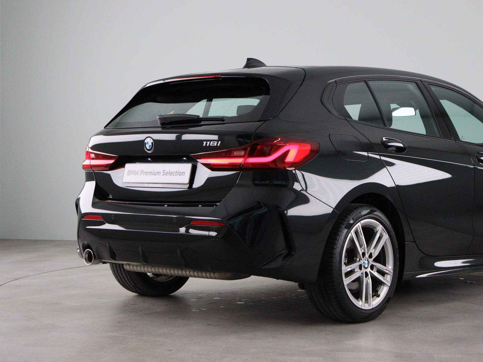 BMW 1-serie 118i M-Sport Aut. - 19/22