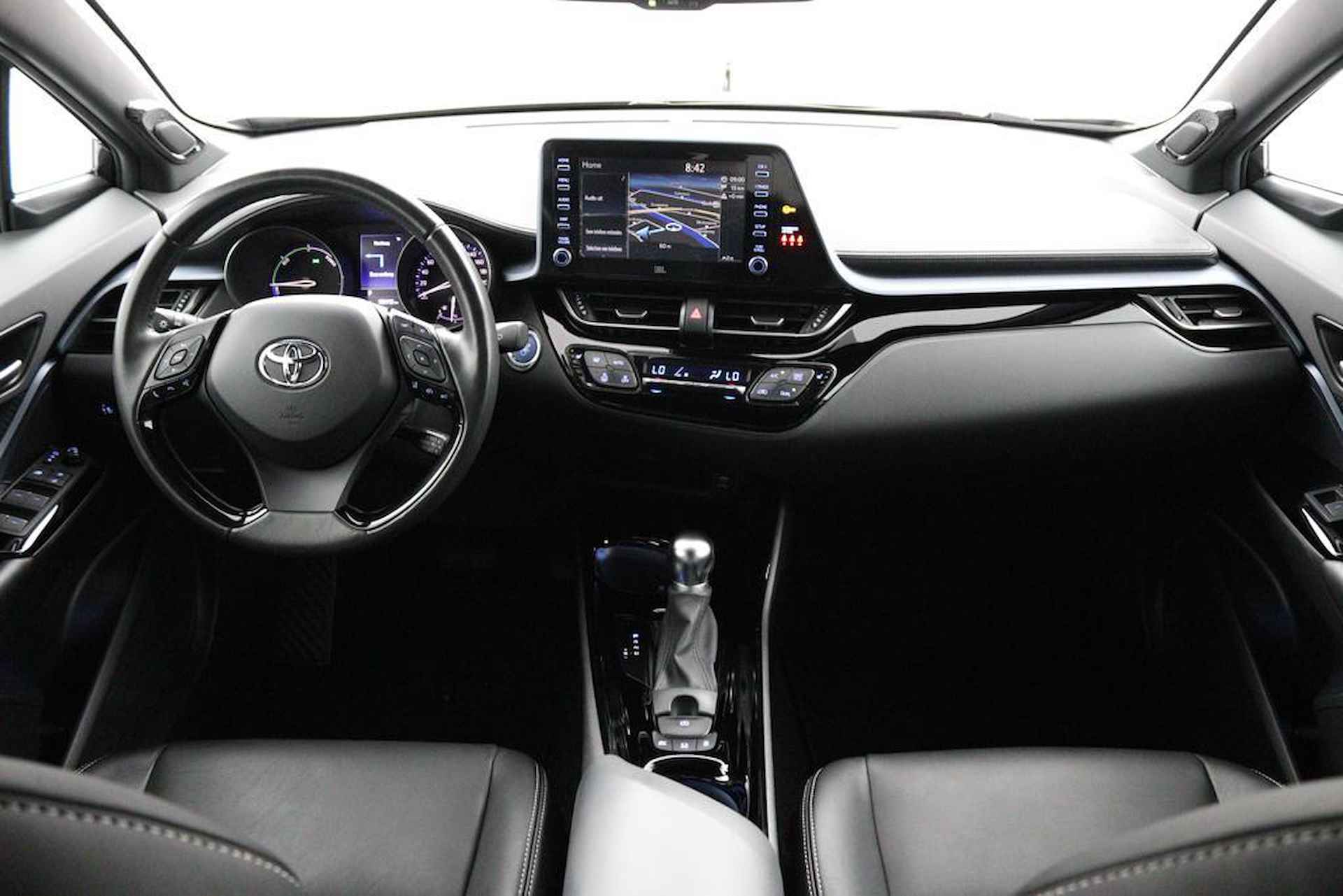 Toyota C-HR 2.0 Hybrid First Edition | Lederen bekleding | 184 PK | Apple carplay/Androidauto | JBL geluidsinstallatie | - 4/49