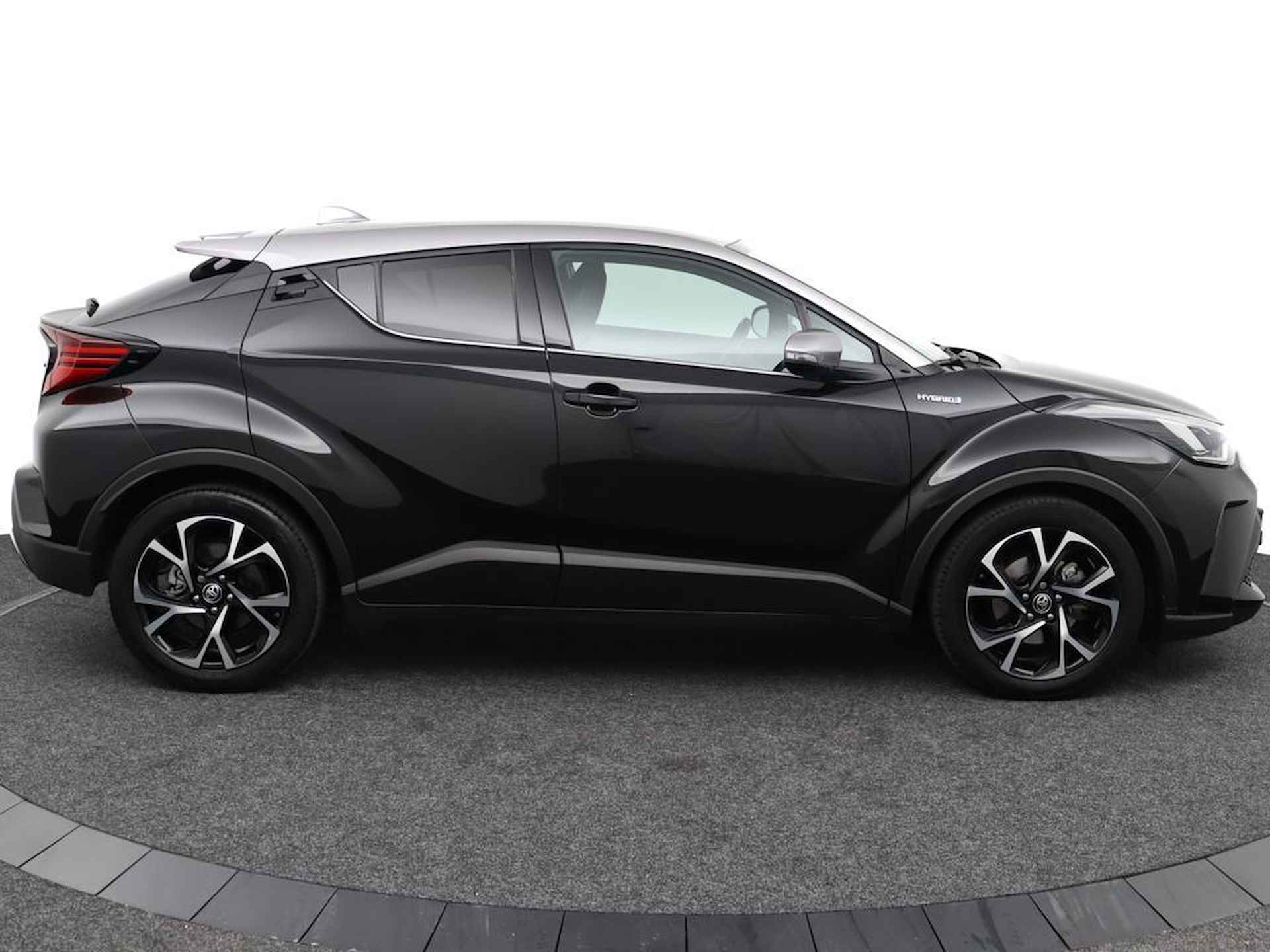 Toyota C-HR 2.0 Hybrid First Edition | Lederen bekleding | 184 PK | Apple carplay/Androidauto | JBL geluidsinstallatie | - 13/49