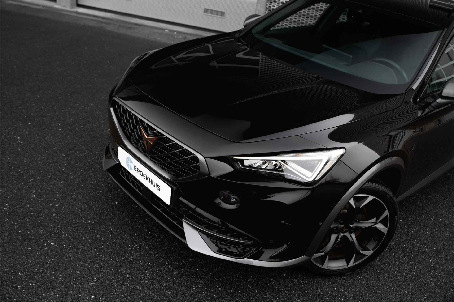 CUPRA Formentor 1.4 e-Hybrid VZ Copper Edition 245 pk | Camera | Navigatie | 19"inch | Stuurverwarming - 16/21