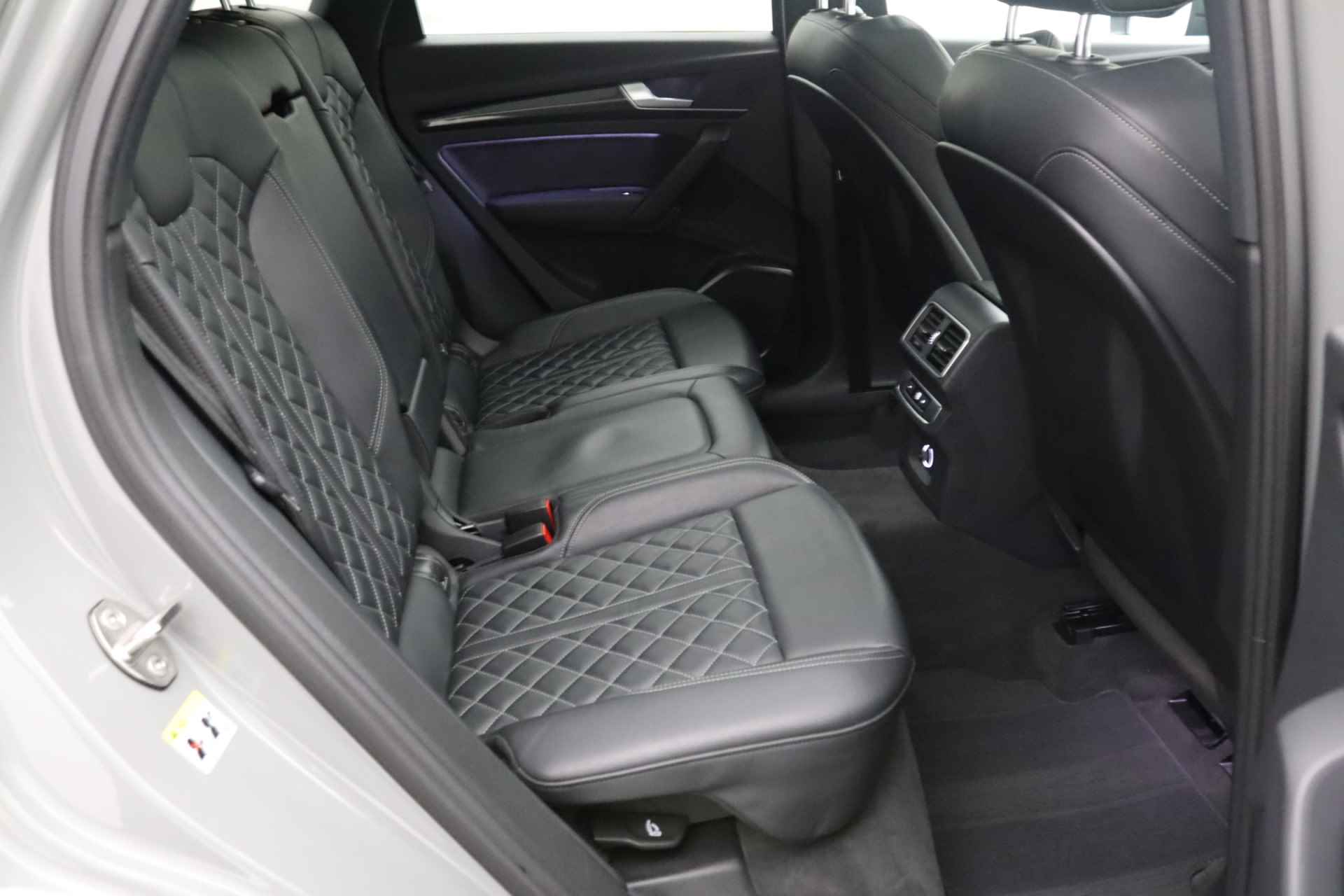 Audi Q5 2.0 TFSI quattro Sport S Line Black Edition | Lederen bekleding | Panoramadak | LED | Parkeersensoren - 29/30