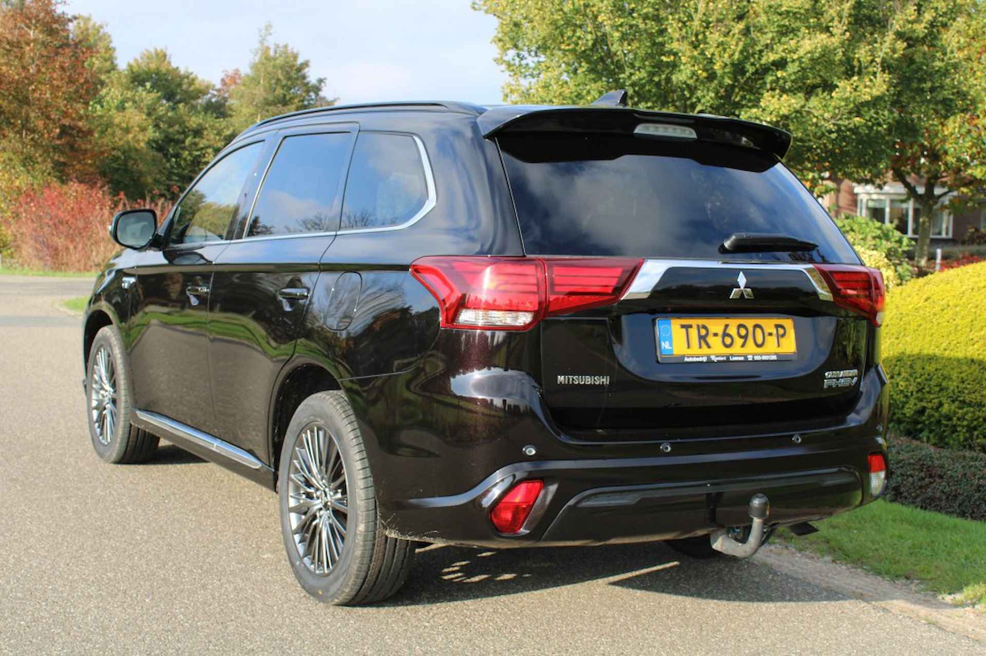 MITSUBISHI Outlander 2.4 PHEV 240pk S-Edition 4WD aut ACC/ECC/navi/leer/sdak/trekhaak - 2/40