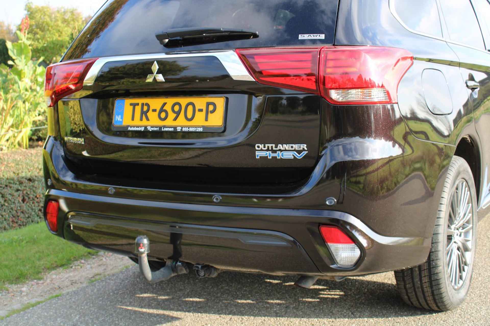 MITSUBISHI Outlander 2.4 PHEV 240pk S-Edition 4WD aut ACC/ECC/navi/leer/sdak/trekhaak - 36/40