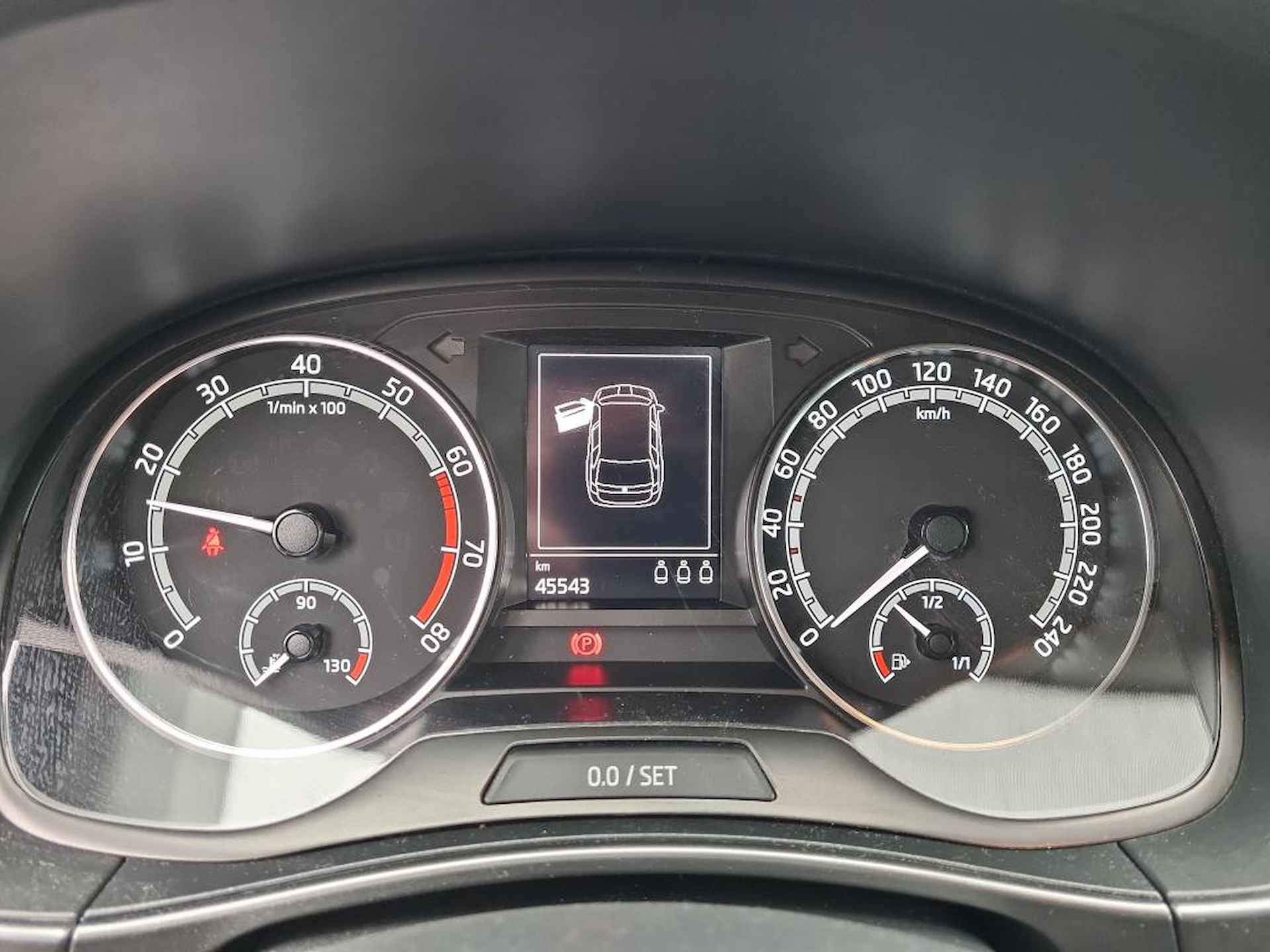 Škoda Fabia Combi 1.0 TSI Business Edition Metallic/ Climatronic/  Navigatie/ Parkeersensor A. A/ 16 lmv - 9/15