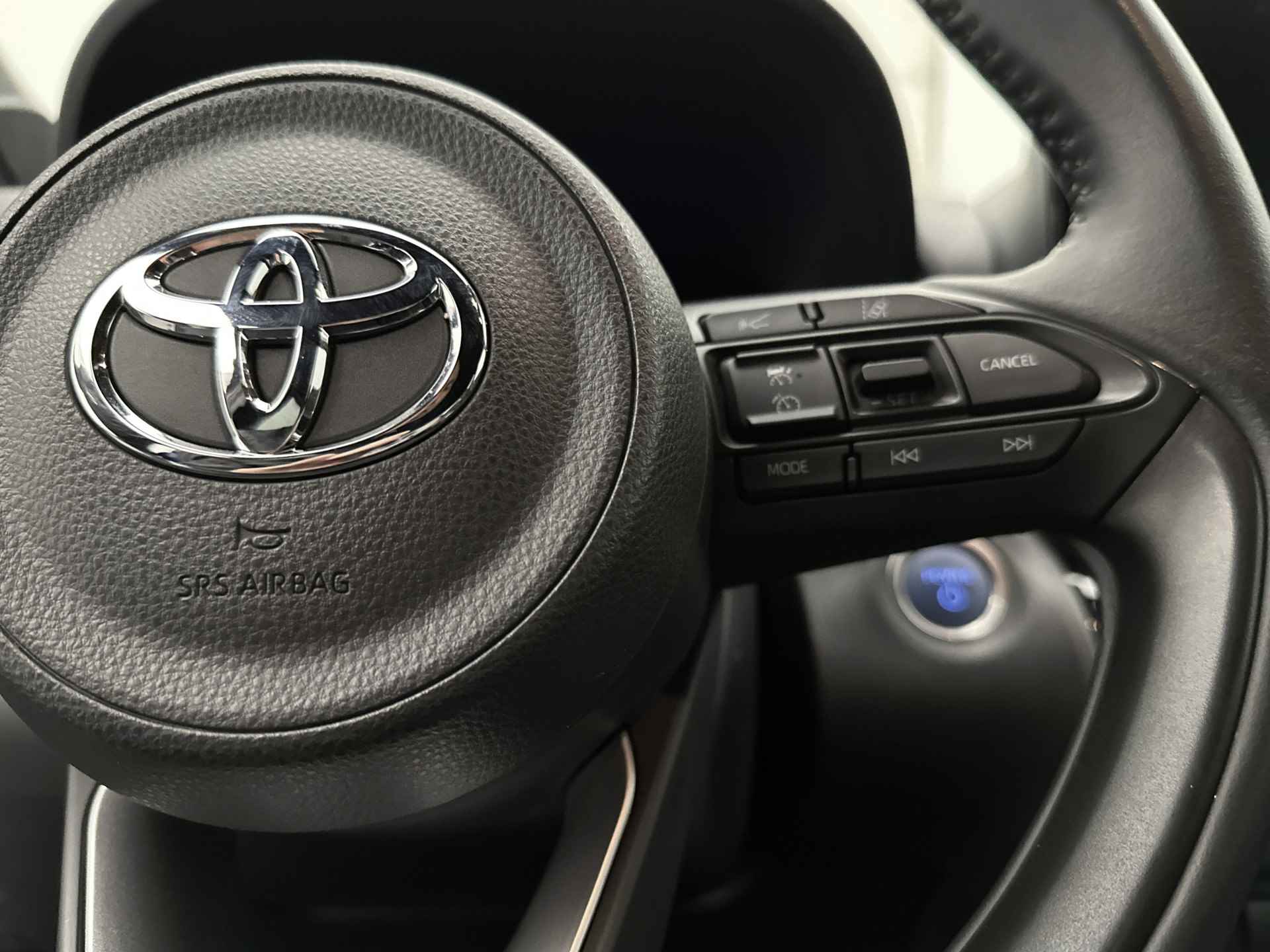 Toyota Yaris Cross 1.5 Hybrid First Edition | Cruise Control | Climate Control | LM velgen | Navigatie | Camera | Trekhaak | - 20/44