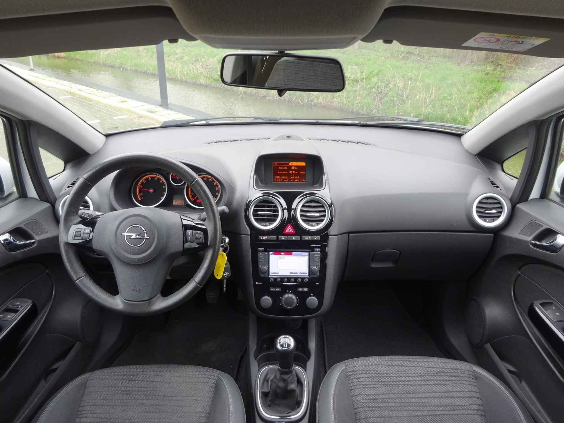 Opel Corsa 1.4 100 pk BlitZ+ |STOEL- EN STUURVERWARMING|NAVIGATIE|BLUETOOTH|PARKEERSENSOREN|ISOFIX|AUDIO STREAMING| - 17/43