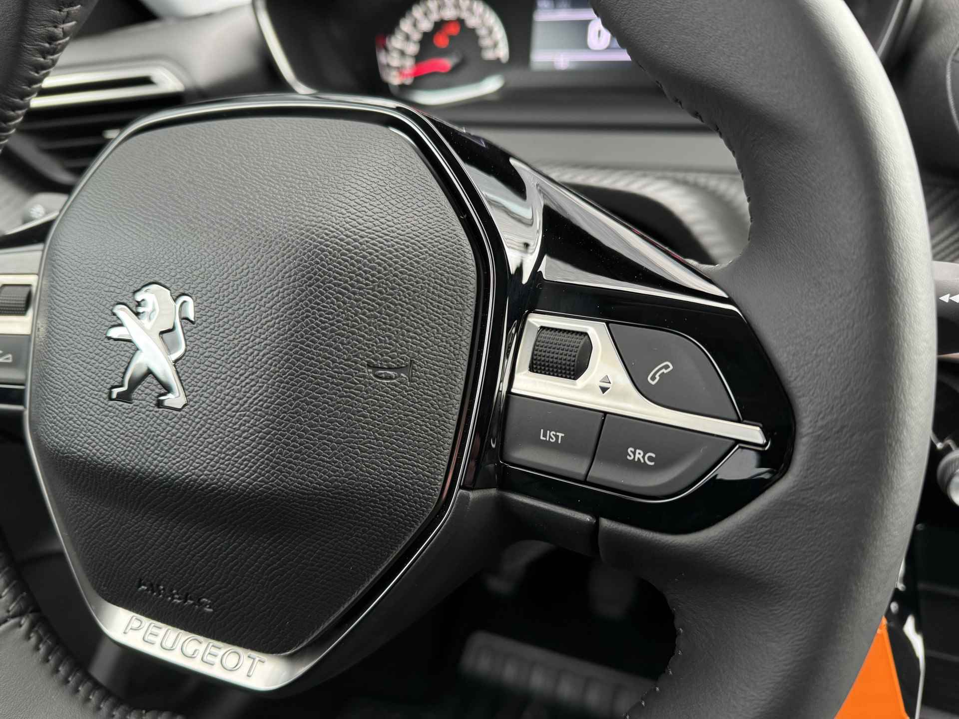 Peugeot 208 1.2 PureTech STYLE | €3729,- KORTING | Navi | Camera + Sensoren achter | Carplay - 29/33
