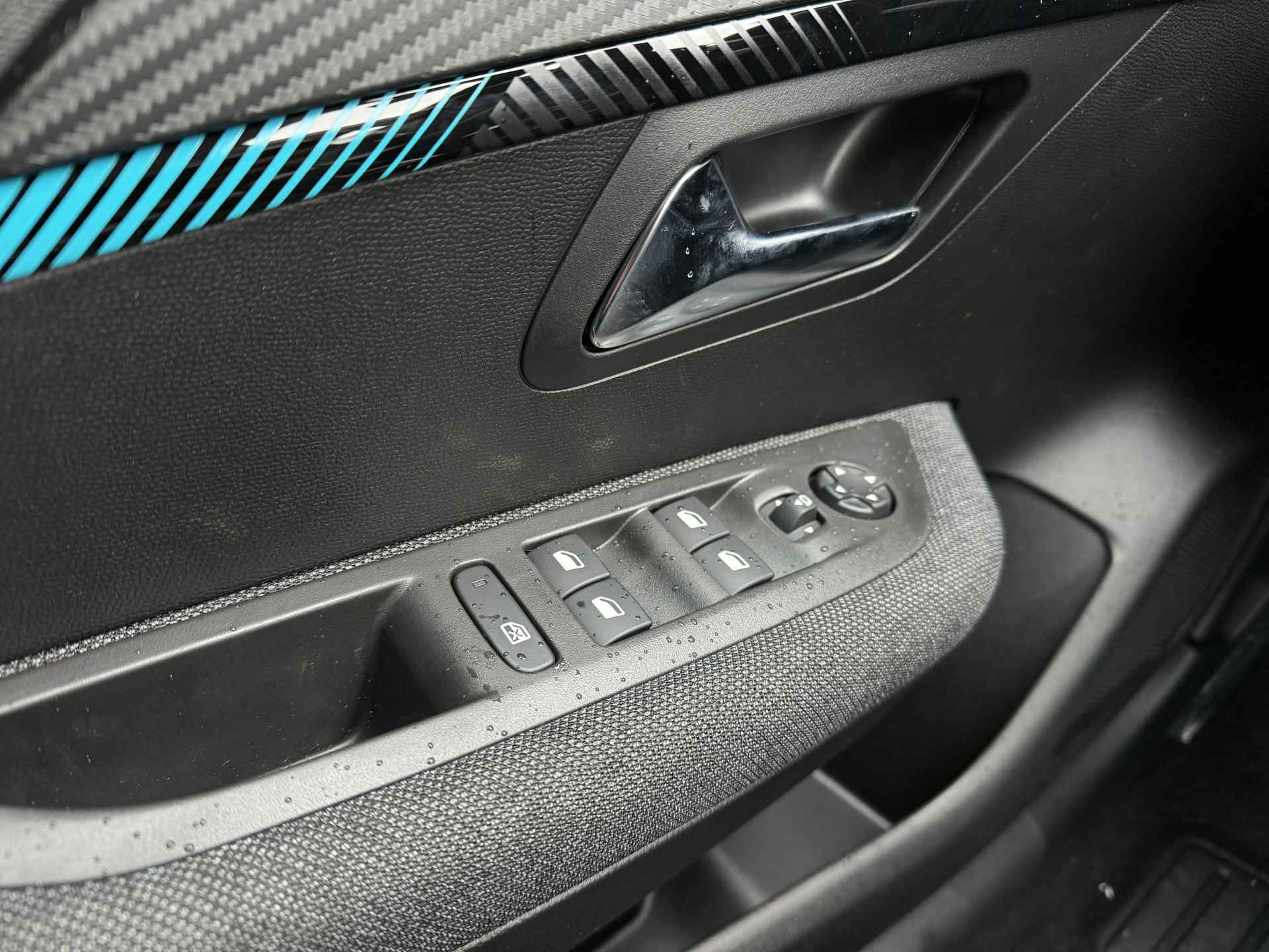 Peugeot 208 1.2 PureTech STYLE | €3729,- KORTING | Navi | Camera + Sensoren achter | Carplay - 33/33
