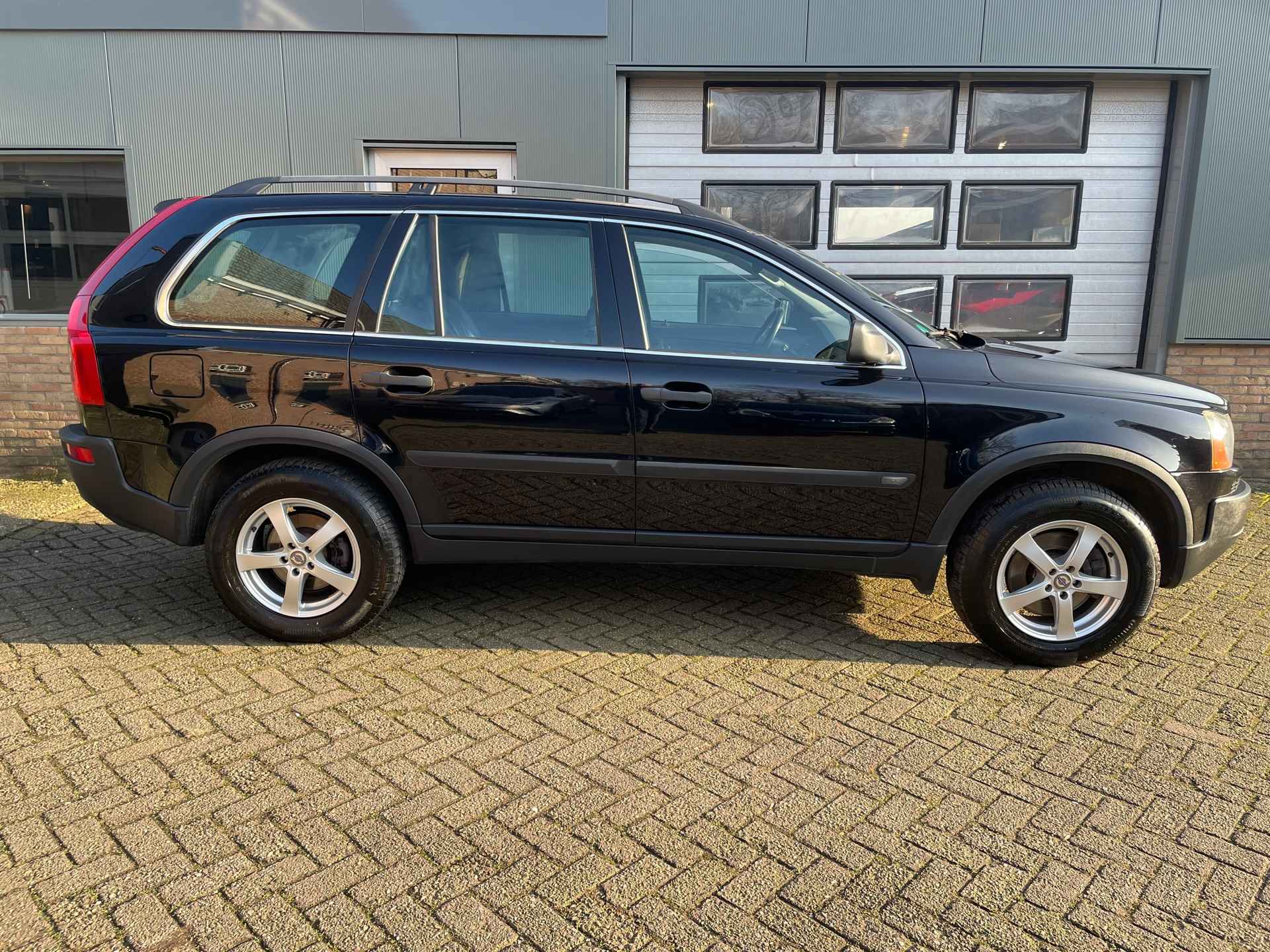 Volvo XC90 2.5 T Summum - 5/17