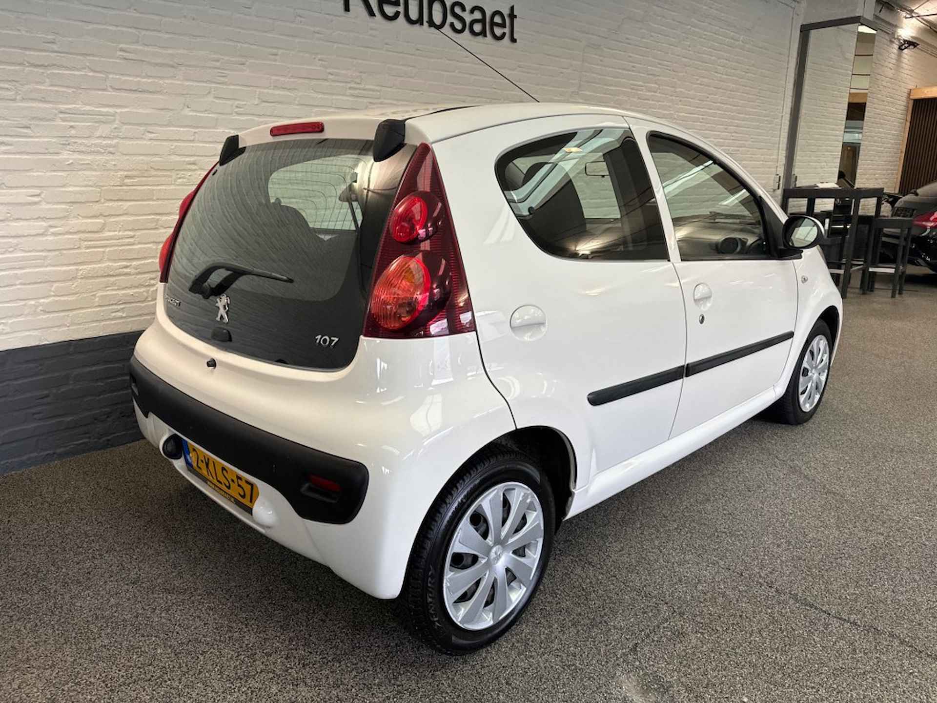 PEUGEOT 107 1.0 Active NAP 5Drs Airco Incl garantie - 5/15