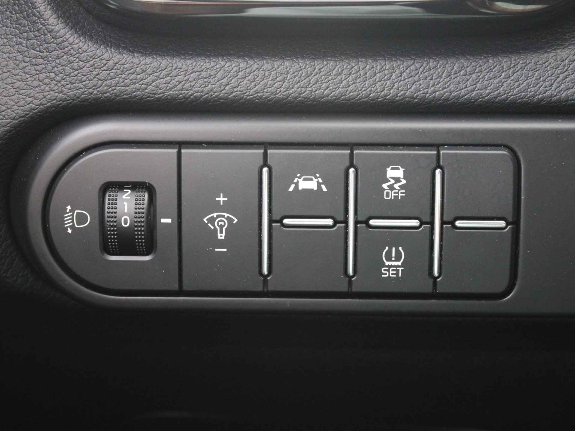 Kia XCeed 1.0 T-GDi DynamicPlusLine | Navi | Camera | Clima | Cruise | LED | CarPlay | Stoel-/stuurverwarming | Keyless | 18'' - 22/37
