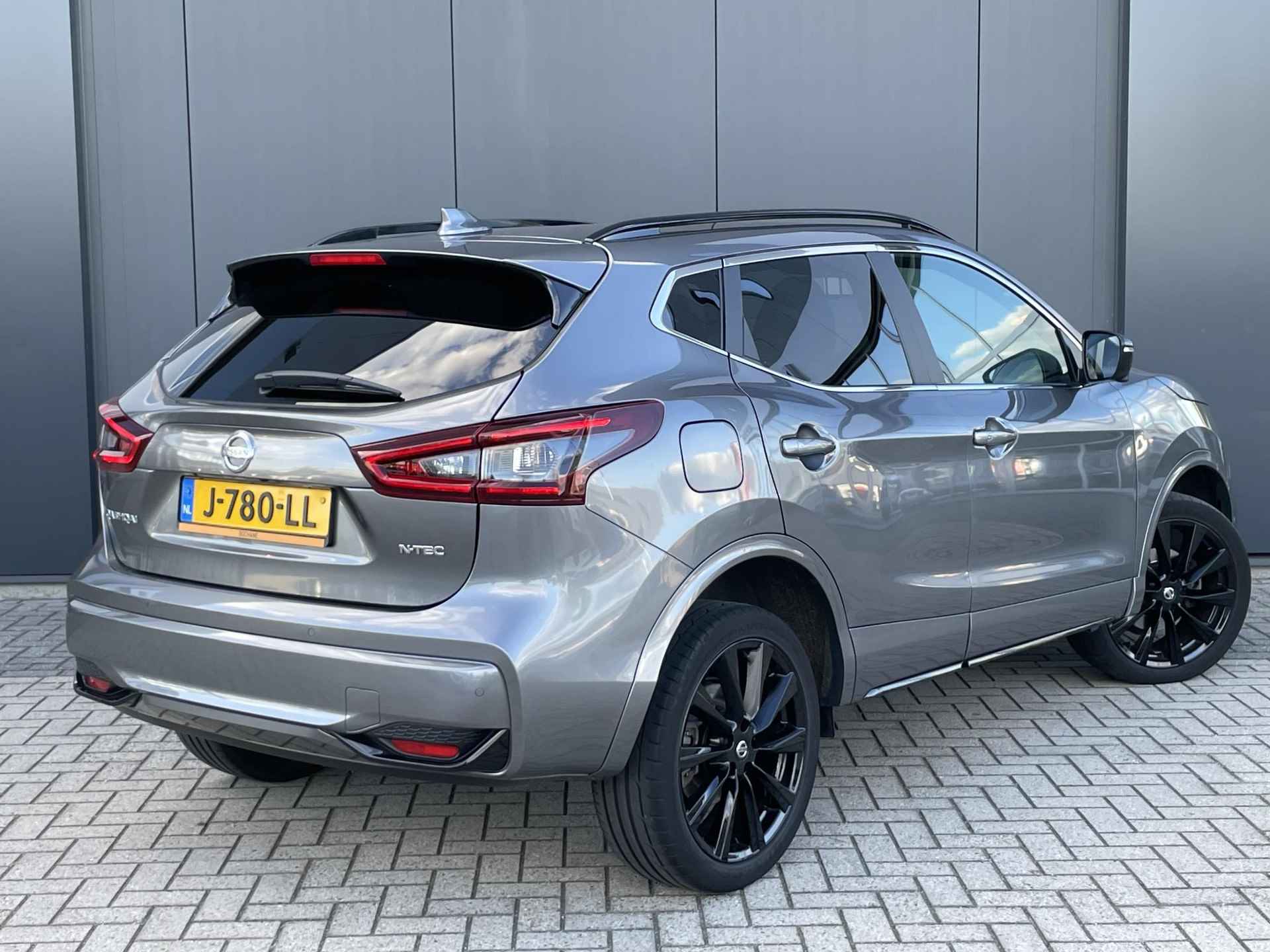 Nissan Qashqai 1.3 DIG-T 140 N-Tec | El. verst. bestuurdersstoel | Panoramadak | 19-Inch | Navigatie | Leder/Alcantara | 360º Camera | Full LED - 3/49