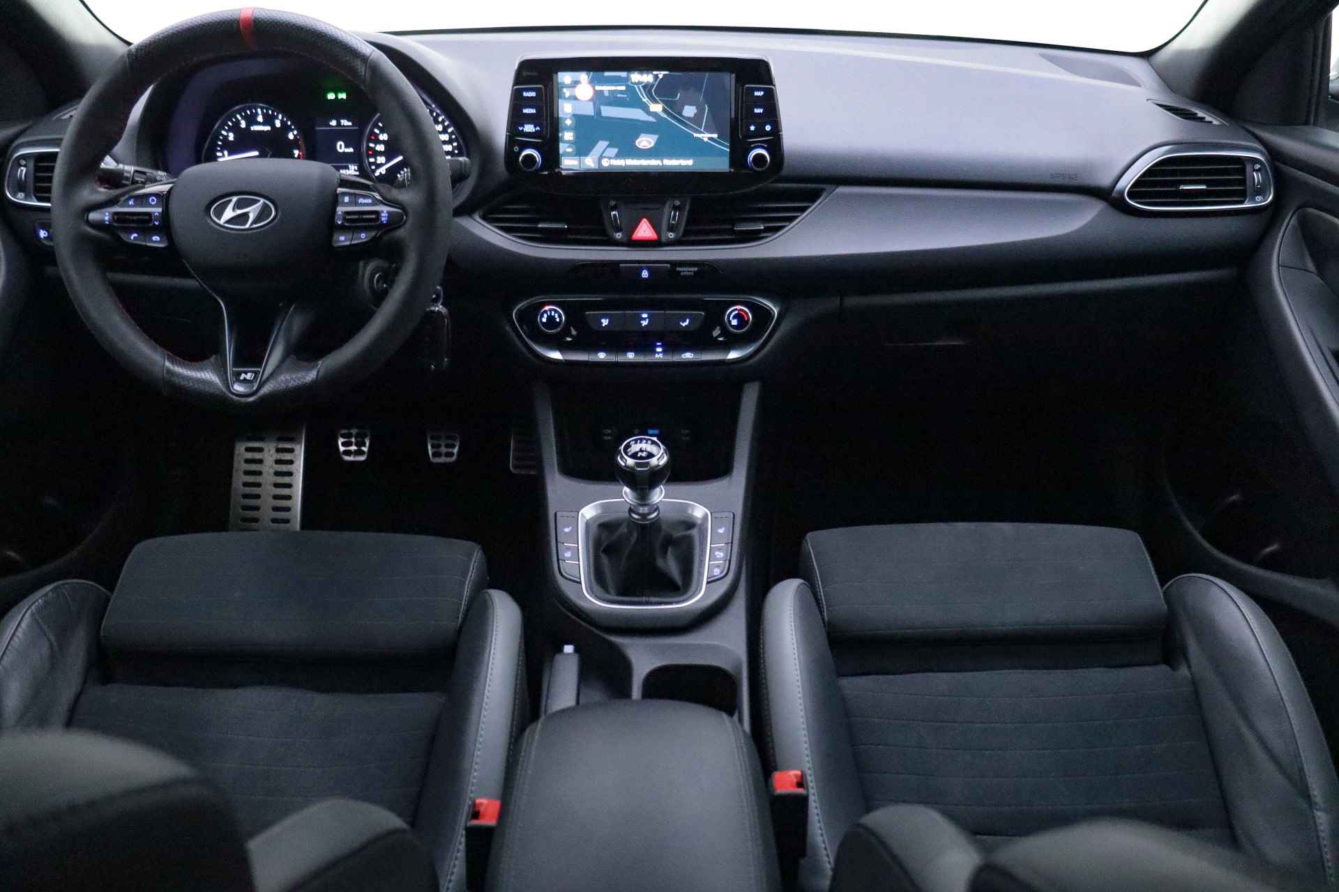 Hyundai i30 1.4T-GDI N-LINE Premium LEDER ALC/NAVI/FULL.LED/CAMERA/STOEL+STUUR.VW/18INCH/CARPLAY - 16/25