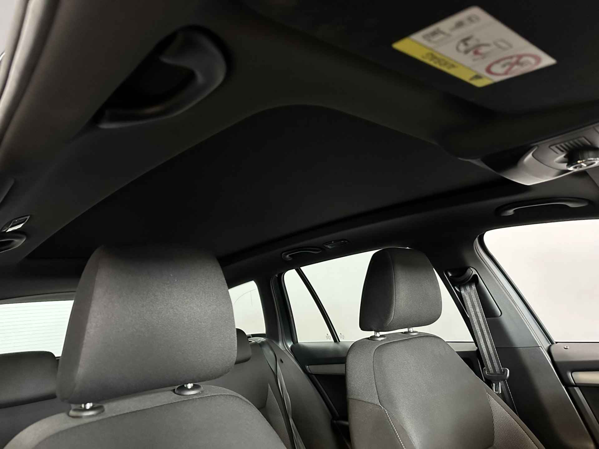Škoda Octavia Combi 1.5 TSI Greentech Business Edition Virtual | LED | Adaptive cruise | Panorama | Navigatie | Apple Carplay Android Auto | Isofix | NAP | - 27/39