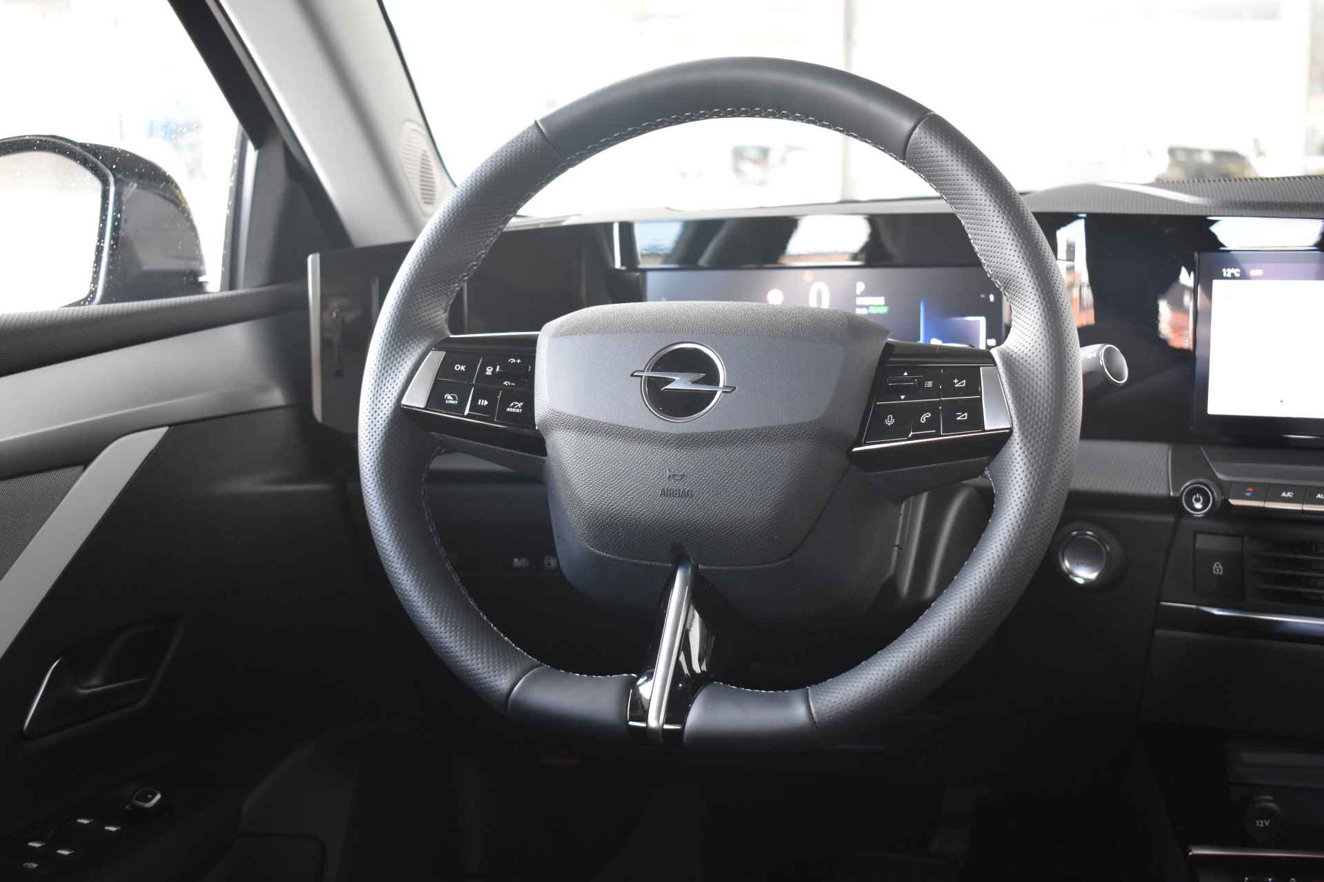Opel Astra 1.6 Hybrid Level 2 - 15/34