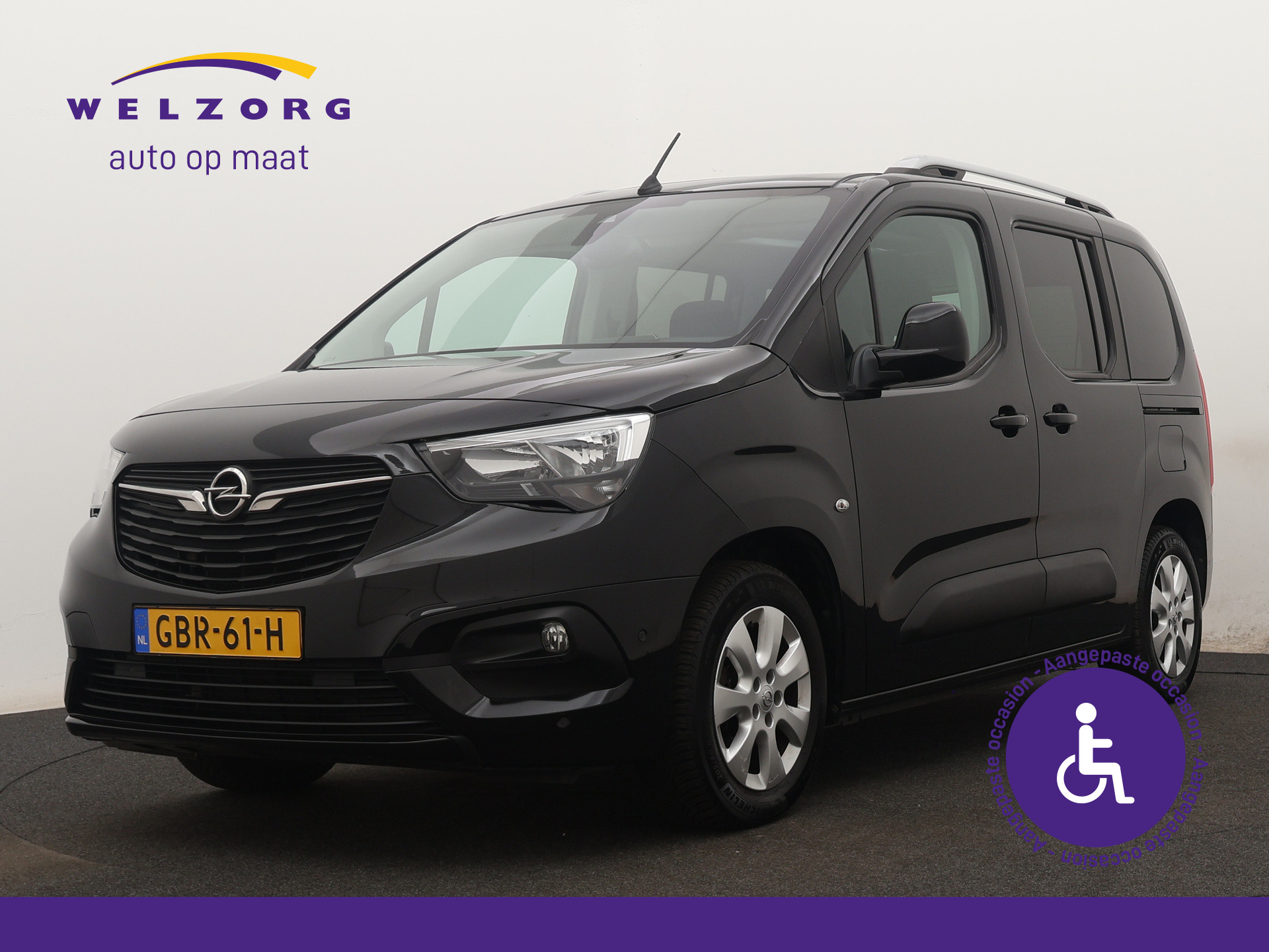 Opel Combo Tour 1.2 Turbo L1H1 Edition Ingepland voor nieuwe bodemverlaging t.b.v. rolstoelvervoer (Prijs incl. bodemverlaging)