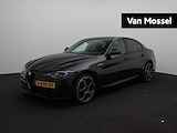 Alfa Romeo Giulia Q4 2.0T 280pk AWD Veloce | Harman Kardon Audio | Facelift | Lederen Sportstoelen | Stoel & Stuur verwarming | Digitale cockpit | 19'' LM Velgen |