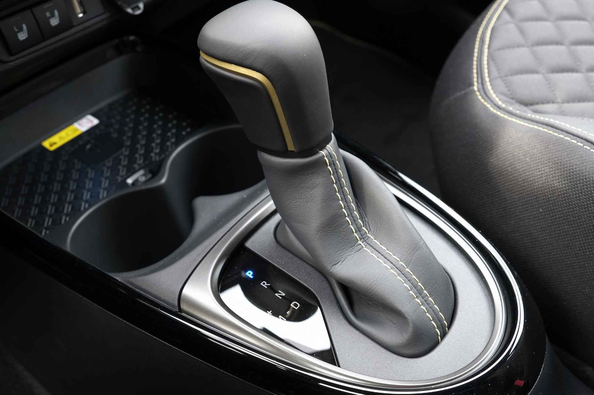 Toyota Aygo X 1.0 VVT-i S-CVT Premium Automaat | Draadloos Apple CarPlay / And - 11/40