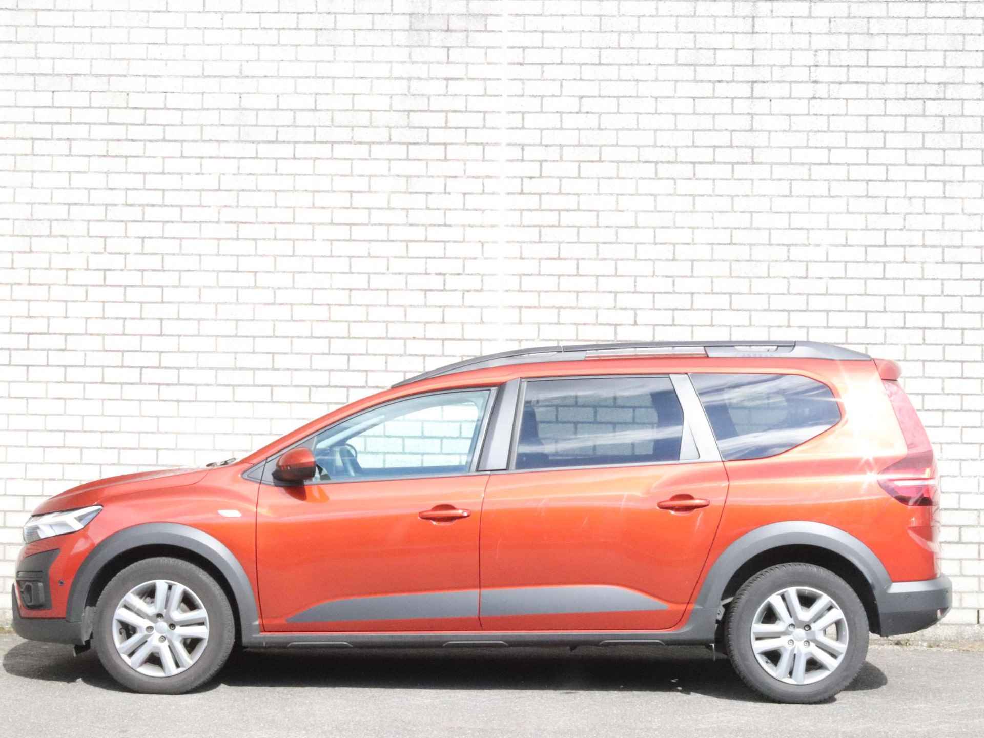 Dacia Jogger 1.0 TCe 110 Expression | 7-Persoons | Navigatie | Achteruitrijcamera | Dodehoekdetectie - 15/31