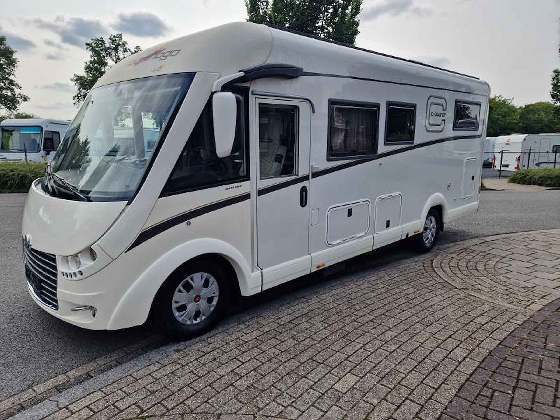 Carthago C-Tourer  144 enkele bedden - 3/18