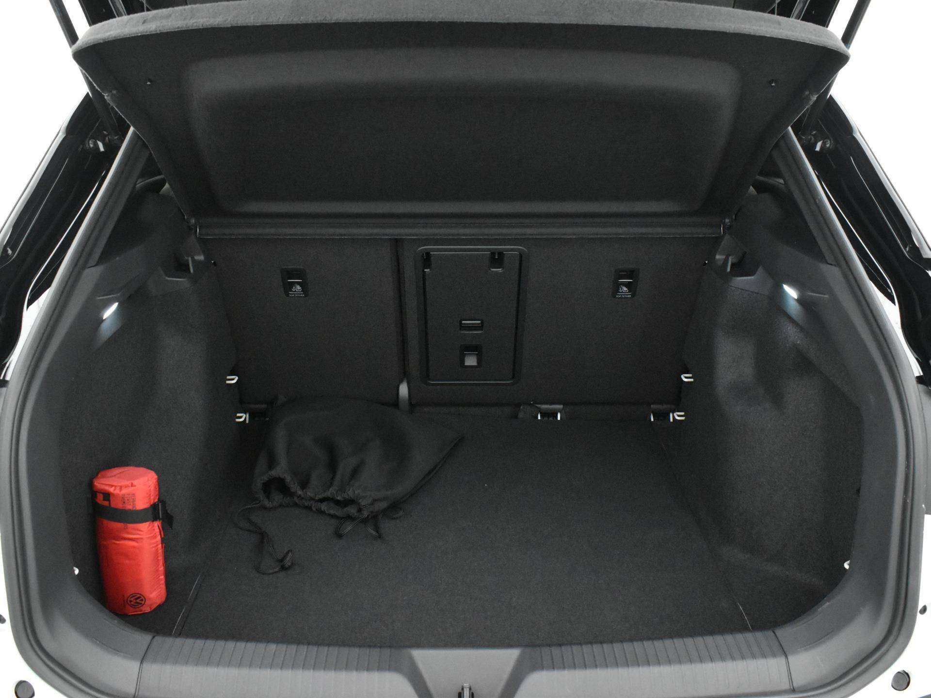 Volkswagen ID.4 First 77 kWh 204 PK | Automaat | 8% Bijtelling | Navigatie | Camera | Lichtmetalen velgen | Apple carplay | Android auto |  Adaptive cruise control | LED | Lichtmetalen velgen | - 20/26