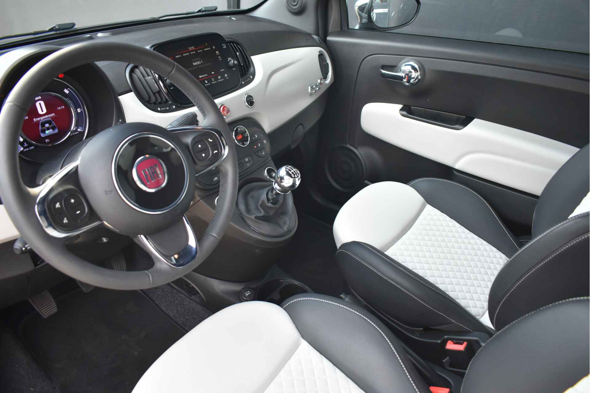 Fiat 500 Cabrio 1.0 Hybrid Star | Navigatie | Parkeersensoren | Climate Control | 16"LMV | Airco | Half-Leder | Chrome | !! - 8/32