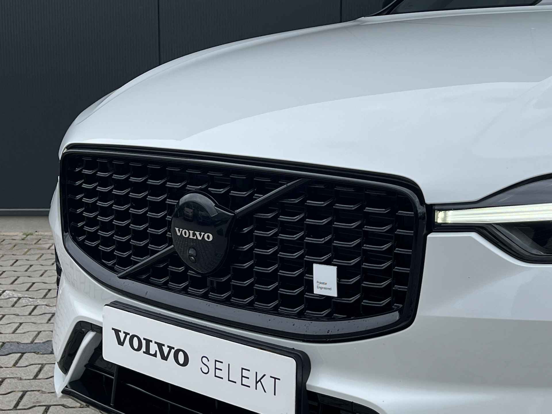 Volvo XC60 T8 AWD Polestar Engineered | Heico uitlaten | Bowers & Wilkins | Trekhaak | Gelamineerd Glas | 22" | Long Range | Panoramadak - 48/53
