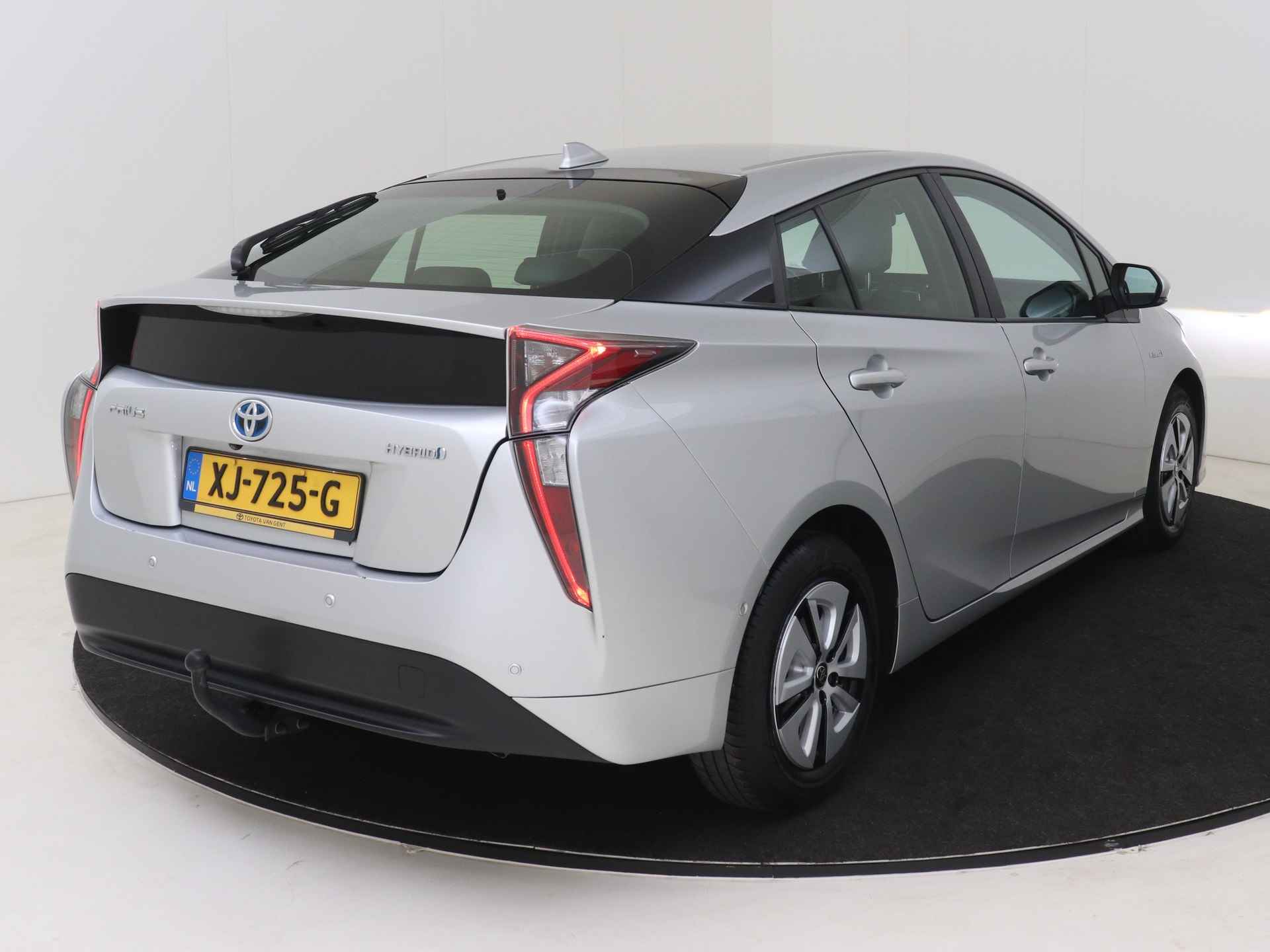 Toyota Prius 1.8 Executive | JBL I Trekhaak | Head-up Display | Parkeerhulp | Navigatie I Climate Control I Cruise Control I Camera I USB I Lederen Bekleding I 1e Eigenaar I Dealer Onderhouden I Stoelverwarming Voor I Keyless Entry/Start I - 18/48