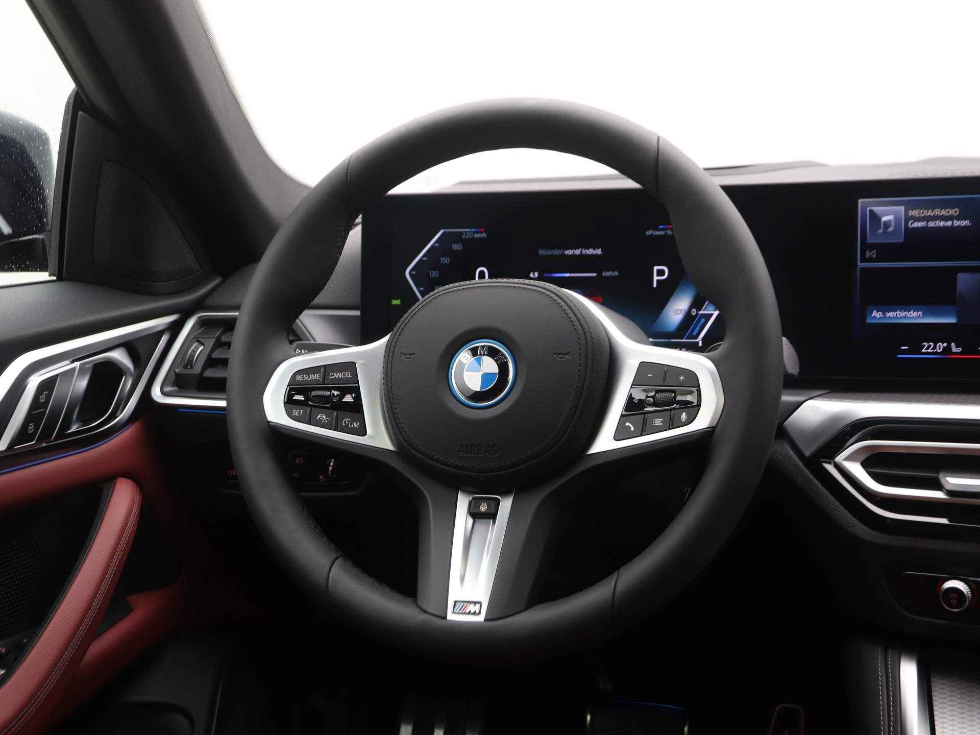 BMW i4 eDrive35 High Executive 70 kWh - 3/23
