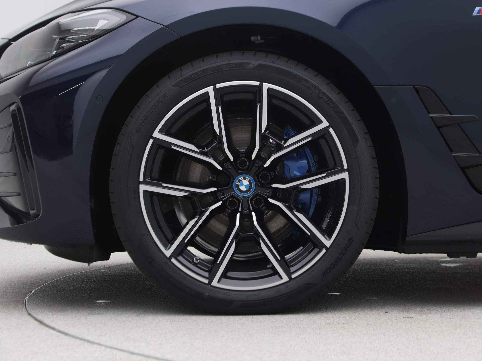 BMW i4 eDrive35 High Executive 70 kWh - 18/23