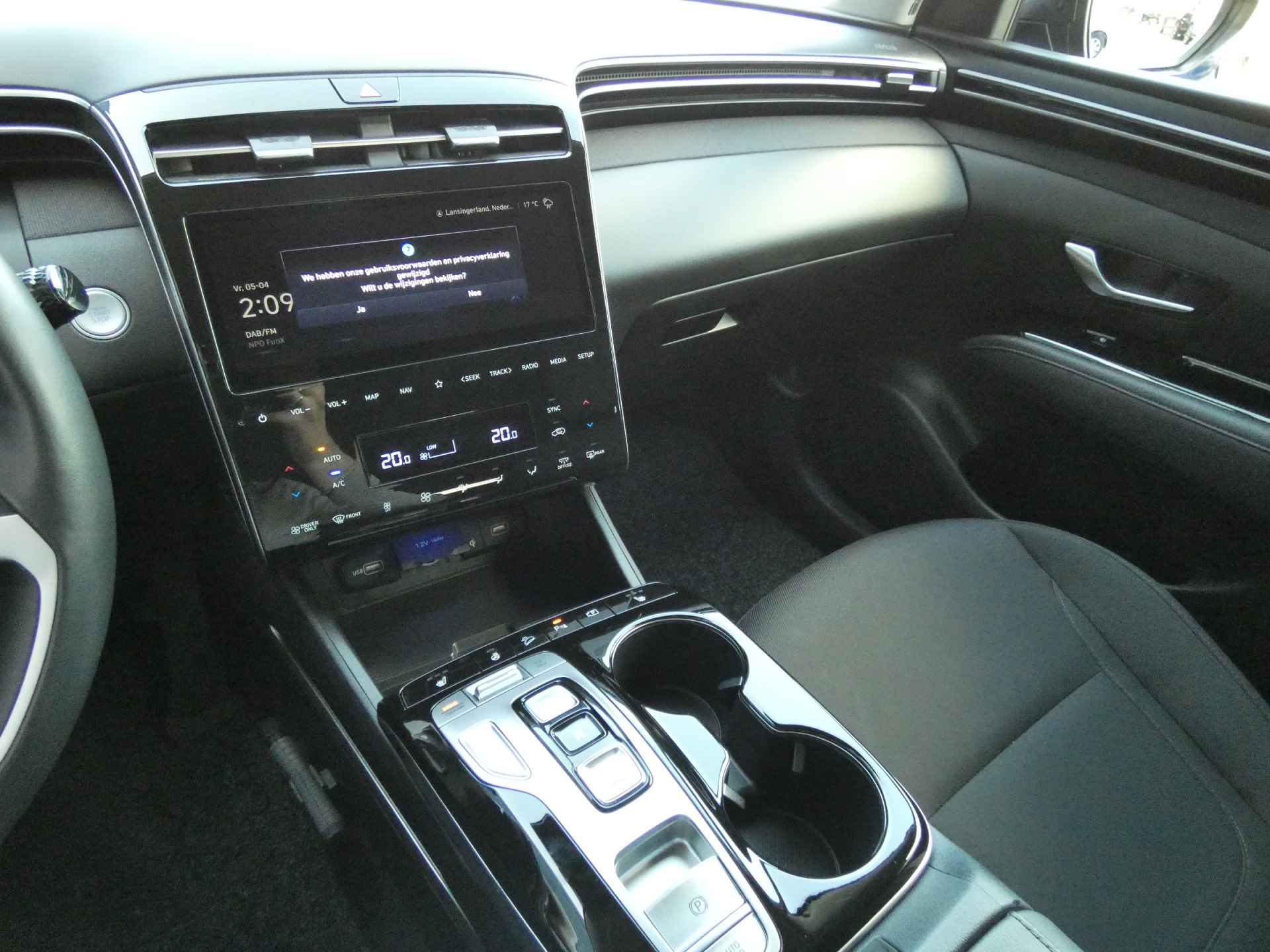 Hyundai Tucson 1.6 T-GDI PHEV Comfort Smart 4WD TOPDEAL !! - 33/53