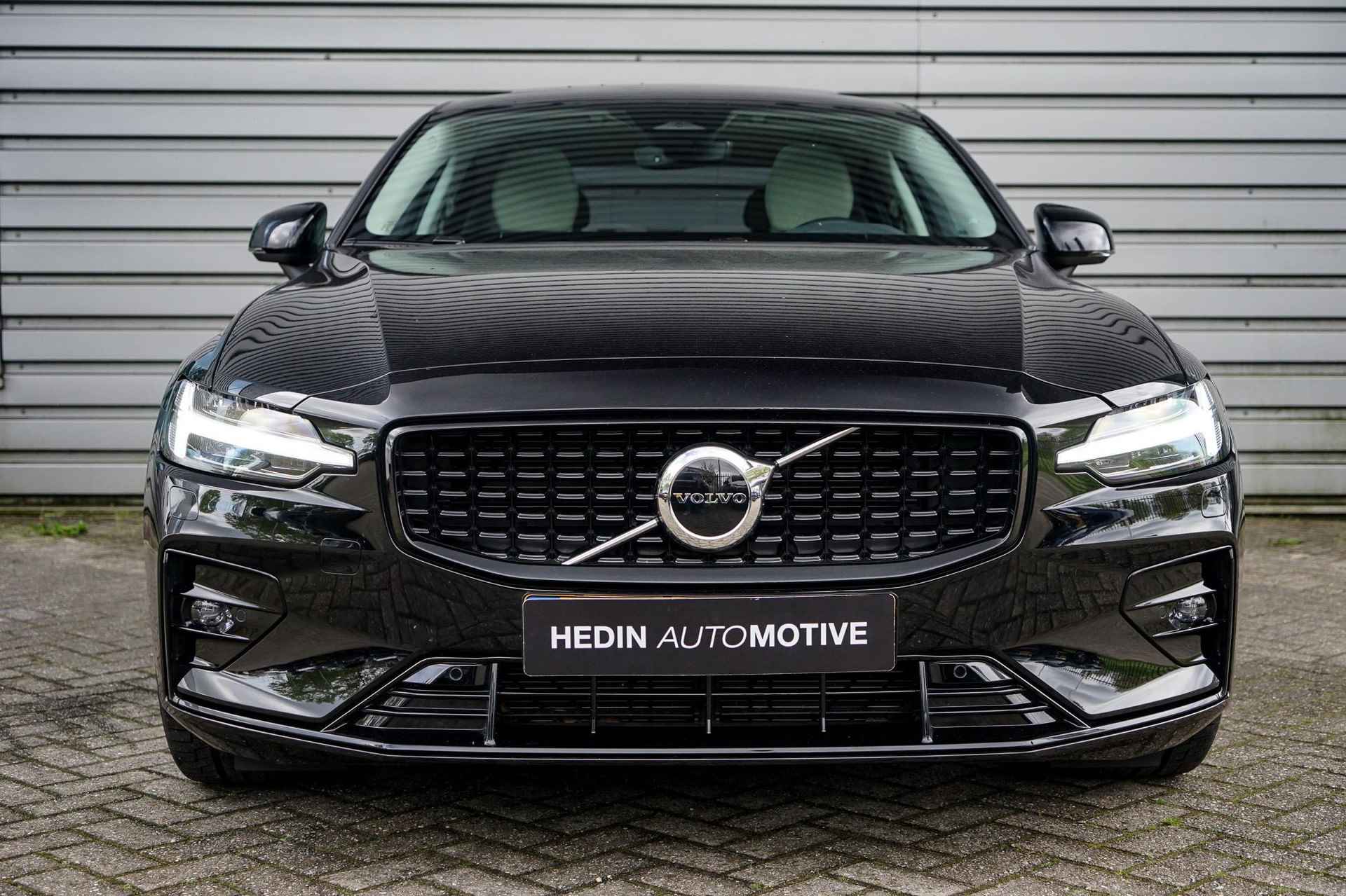 Volvo S60 2.0 B4 Ultimate Dark Head up Display | Lederen Dashboard | Panorama Dak | Full Led Koplampen | Achterbank verwarming | 4 Zone Climate Controle | - 3/28