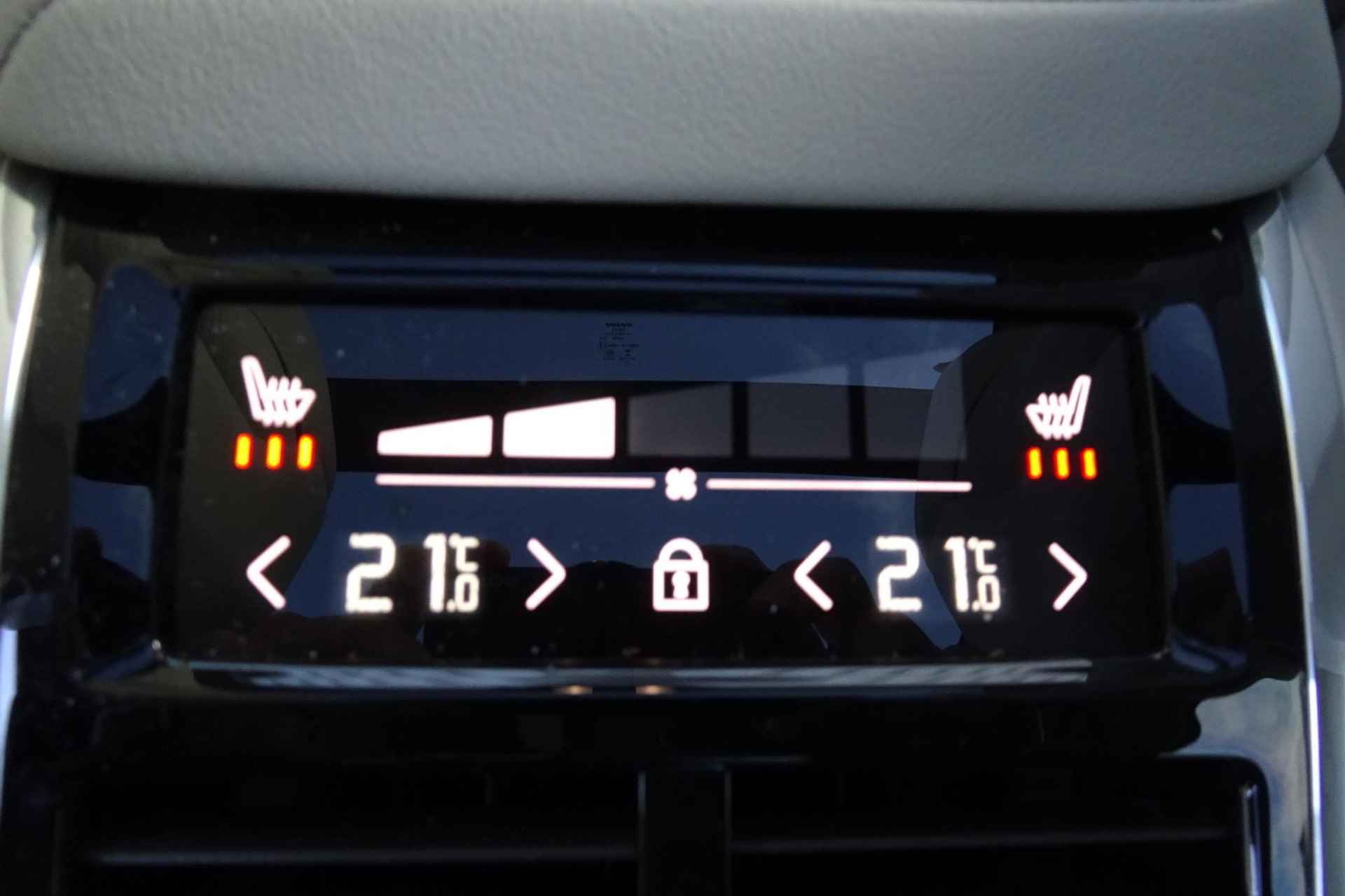 Volvo S60 2.0 B4 Ultimate Dark Head up Display | Lederen Dashboard | Panorama Dak | Full Led Koplampen | Achterbank verwarming | 4 Zone Climate Controle | - 22/28