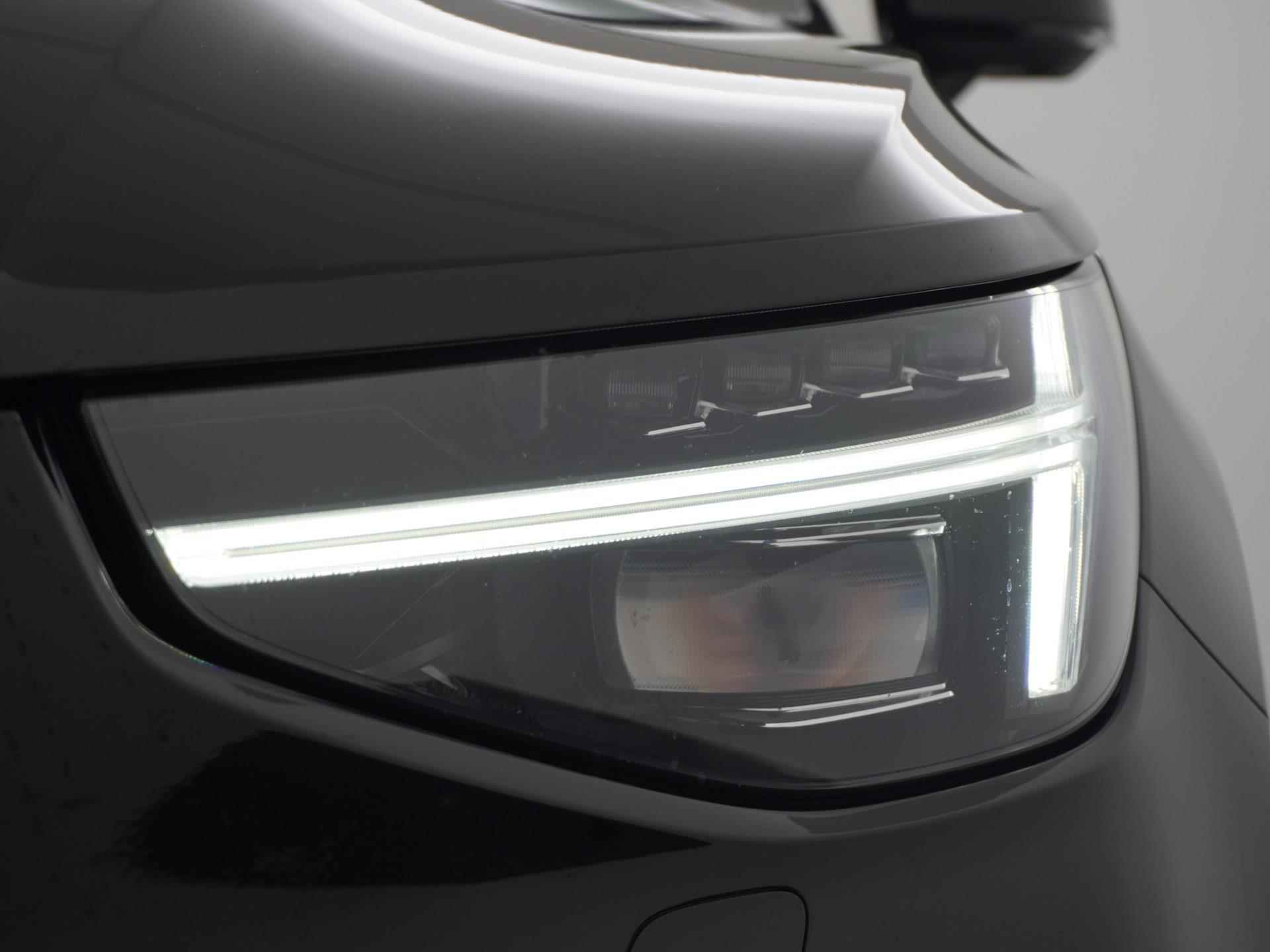 Volvo C40 Recharge Twin Intro Ed. 78 kWh AWD PANO | TREKHAAK | RIJKLAARPRIJS INCL. 12 MND. BOVAGGARANTIE | - 17/48