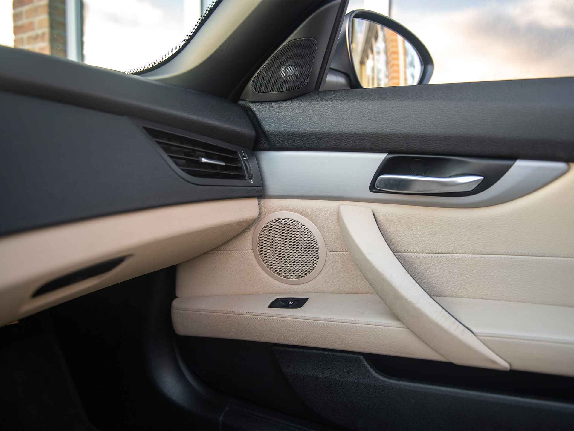 BMW Z4 Roadster sDrive23iA Executive | Apple Carplay | Navi Prof | Comfort Access | Leder | Sportstoelen | Memory Seat | Stoelverw. | Xenon + Grootlichtass. | 19" Lichtmetaal V-spaak 296 | Aut.dimm.spiegels bi+bui. | Schakelflippers - 32/63