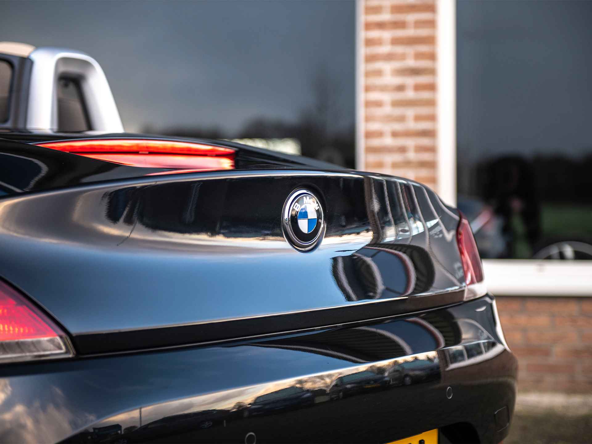 BMW Z4 Roadster sDrive23iA Executive | Apple Carplay | Navi Prof | Comfort Access | Leder | Sportstoelen | Memory Seat | Stoelverw. | Xenon + Grootlichtass. | 19" Lichtmetaal V-spaak 296 | Aut.dimm.spiegels bi+bui. | Schakelflippers - 39/63